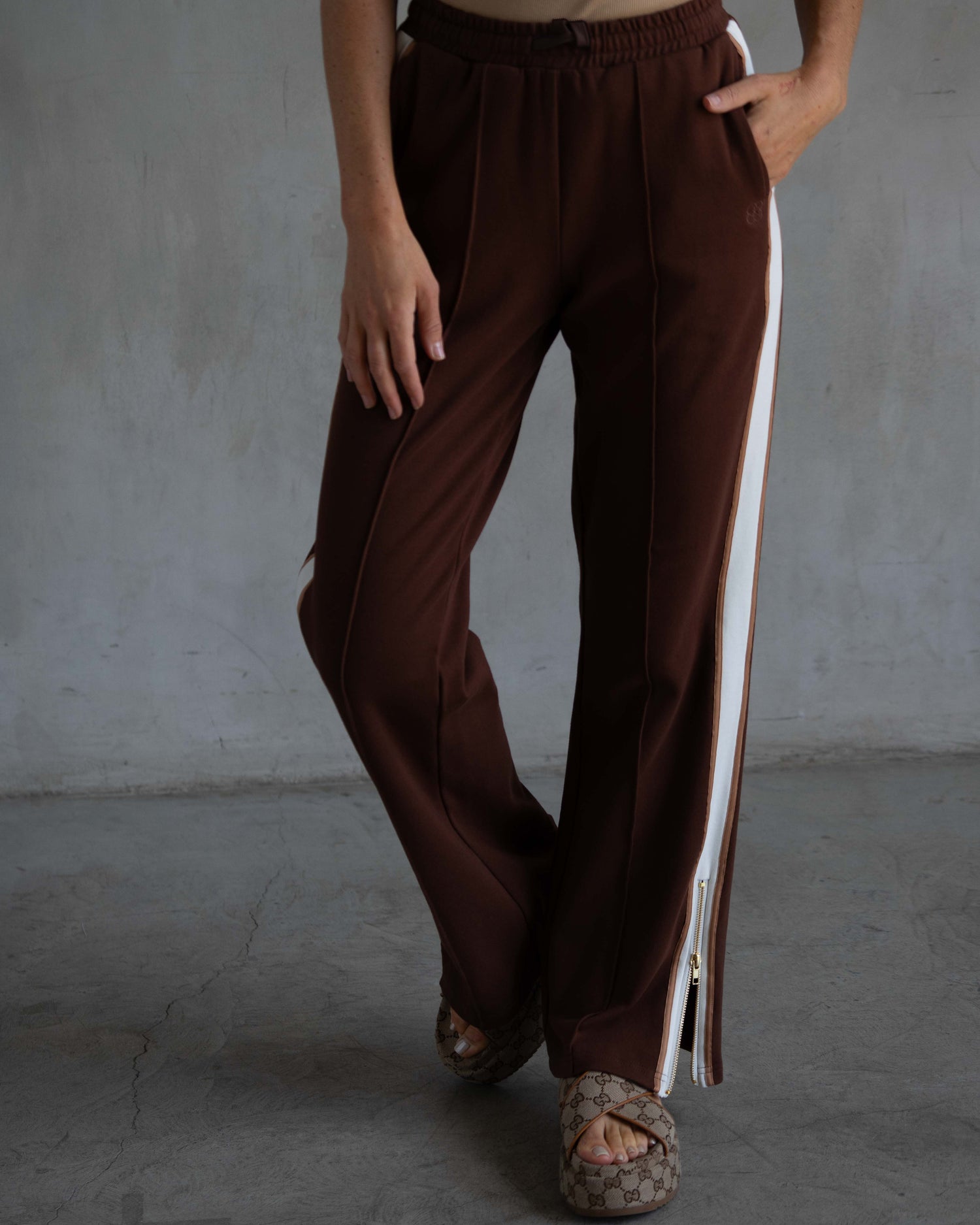 Jordan Interlock Pants Espresso