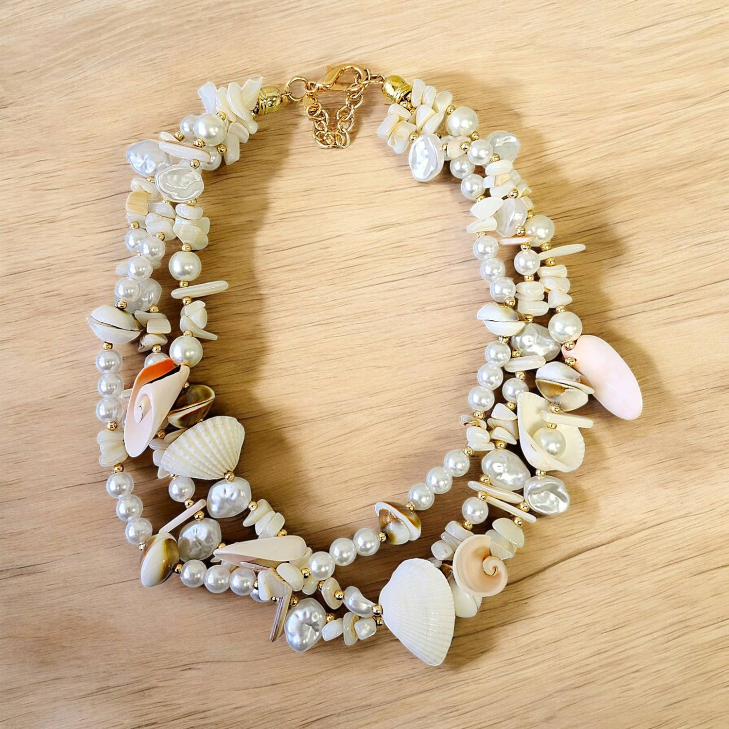 Seashell Necklace | Pearl Necklace | Short | Twist | Coastal