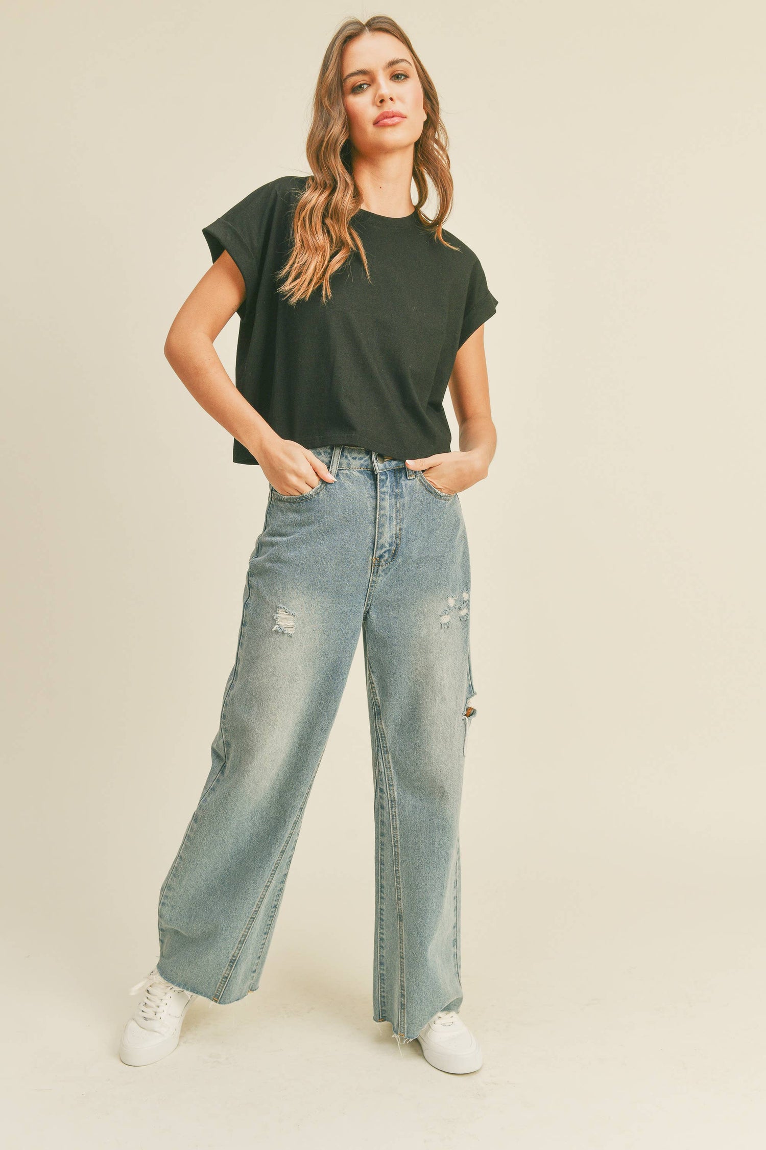 Dylan NECK CUFFED SLEEVE TOP