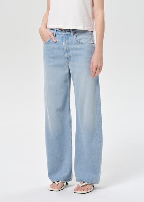 Low Curve Jean In memory