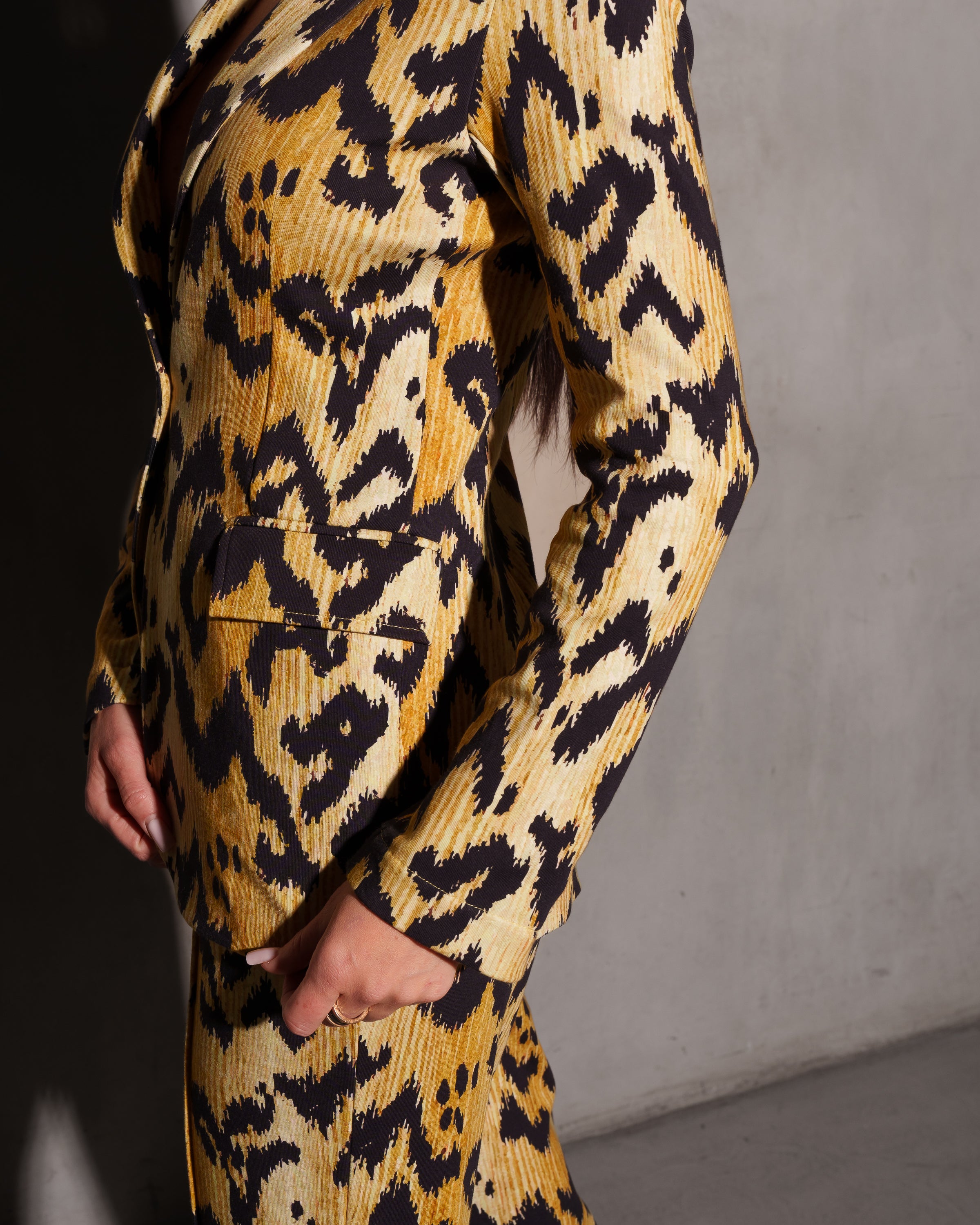 Kravitz Interlock Blazer Tiger