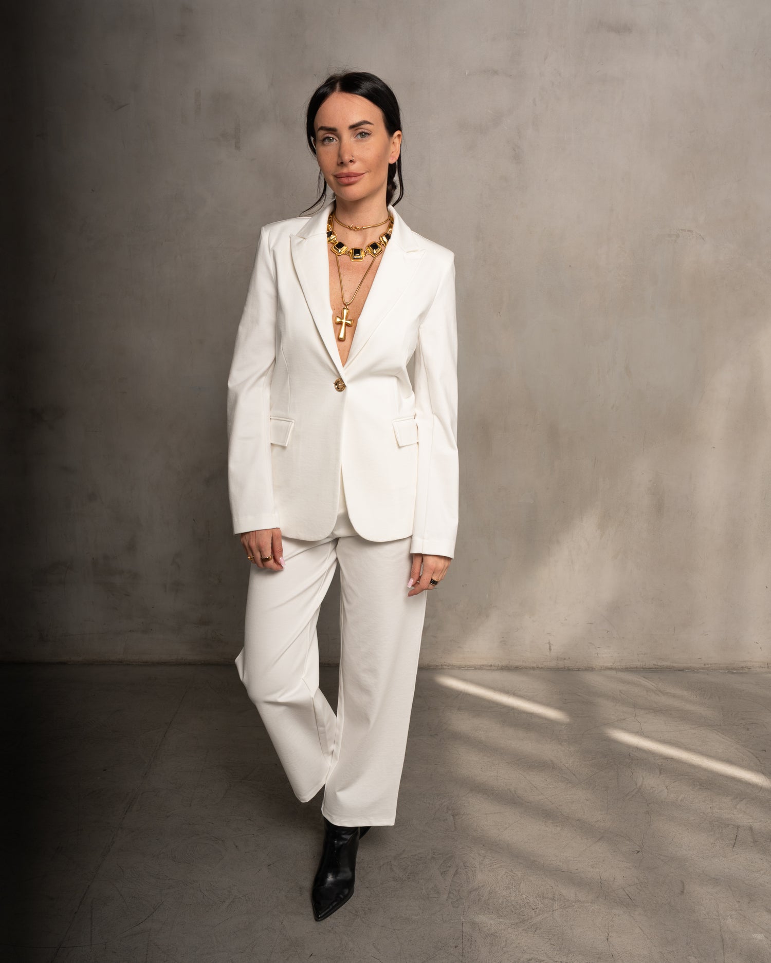 Analia Premiere Cropped Pant White