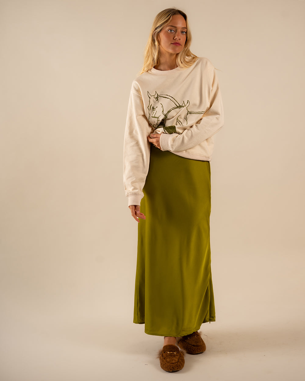 90’s Baggy Embroidered Sweatshirt Horses Embrace - Ivory