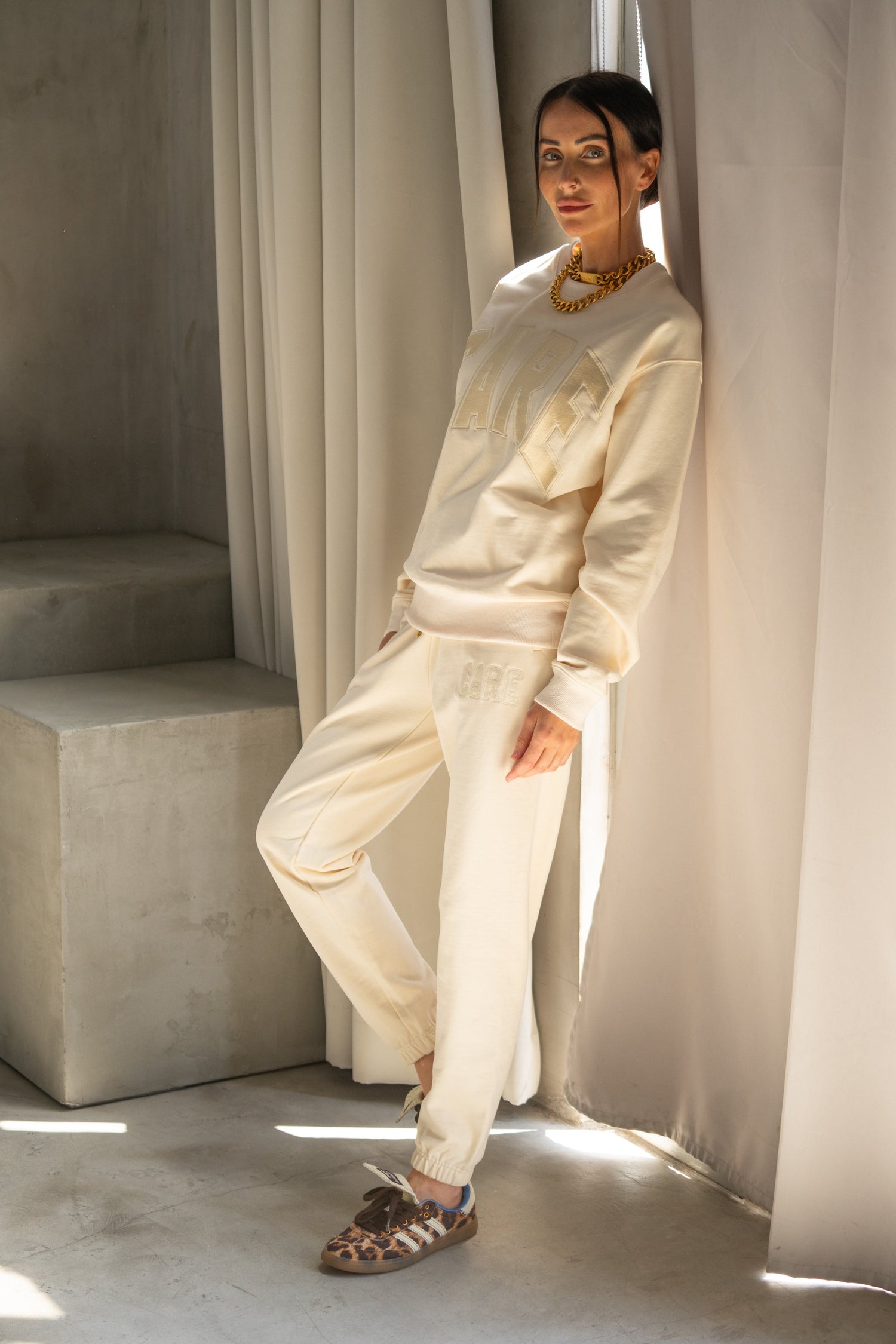 CARE Classic Crewneck - Ivory4