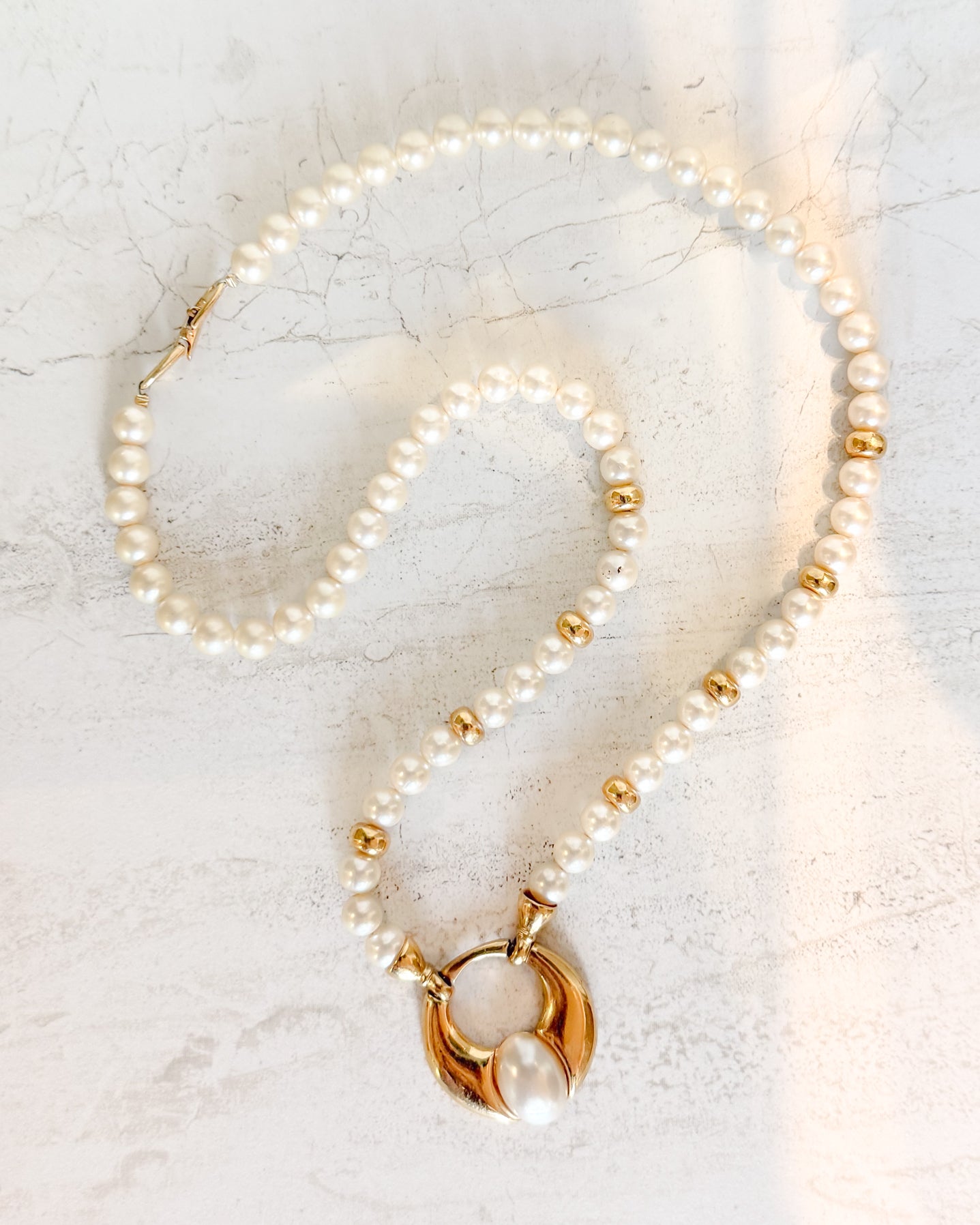 Vintage Gold and Pearl Beaded Pendant Necklace