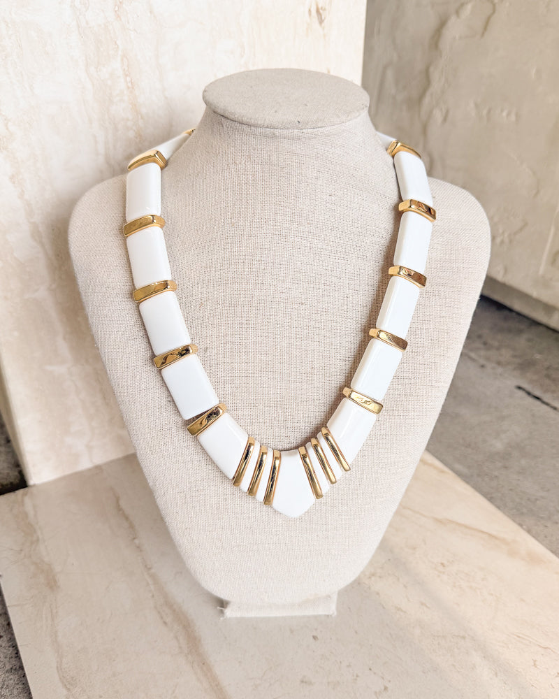 Vintage Signed COUTURE GOLD W/WHITE LUCITE MODERNIST DECO NECKLACE