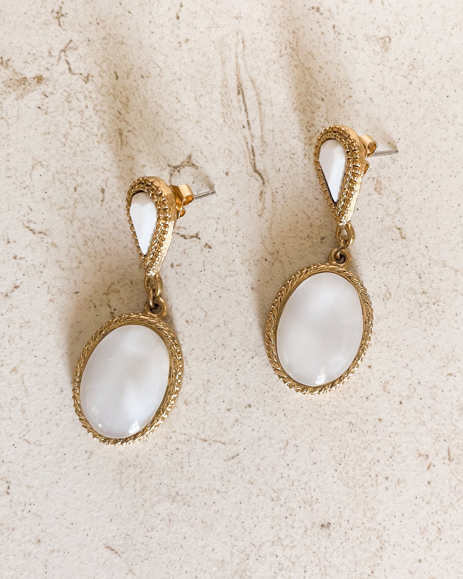 Vintage White oval Teardrop Earrings
