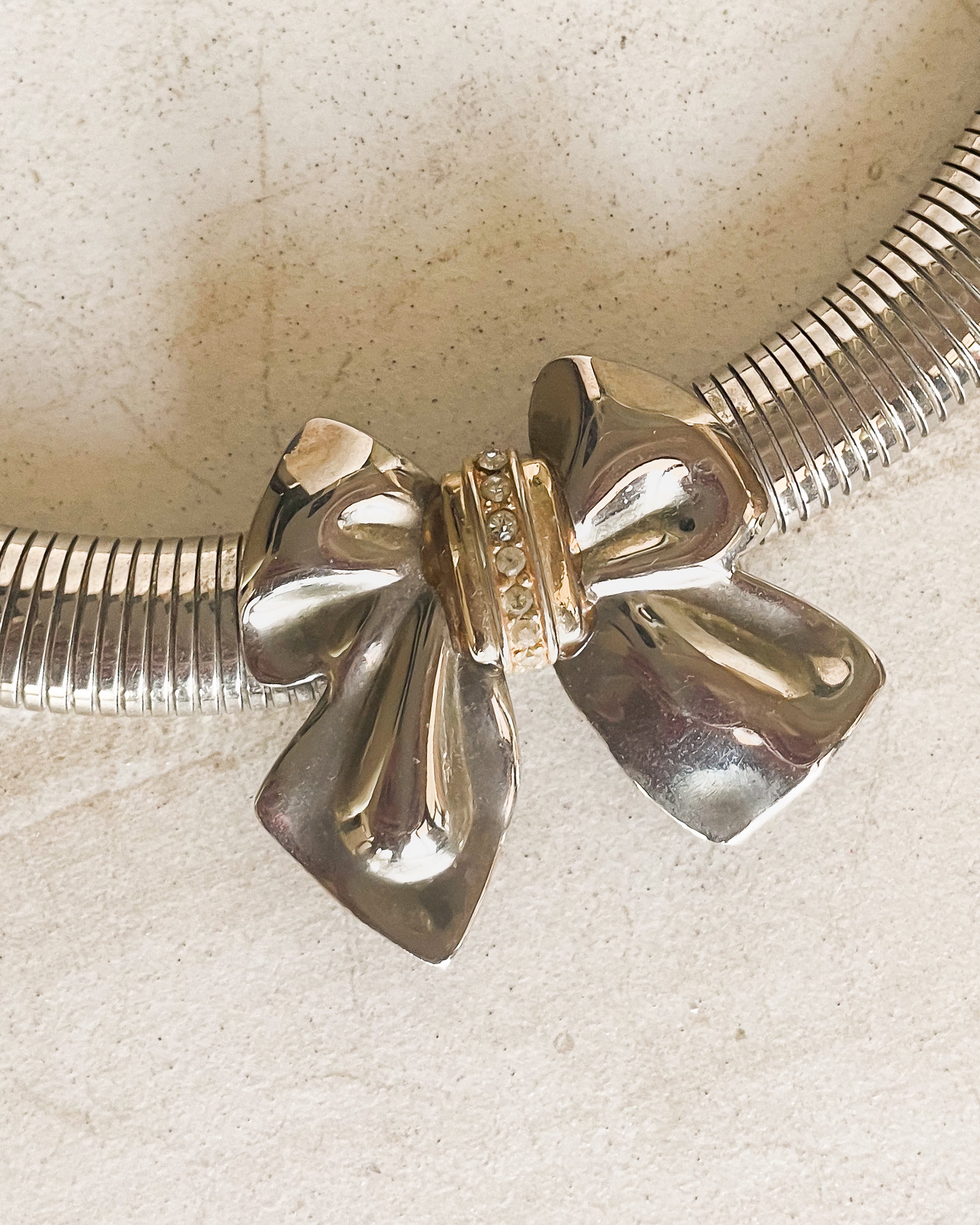 Vintage two tone bow silver snake chain choker