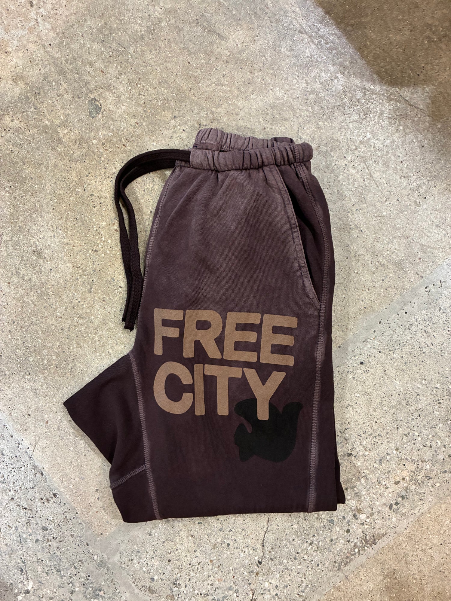 Large Sunfade Pocket Sweatpant - CHRPW