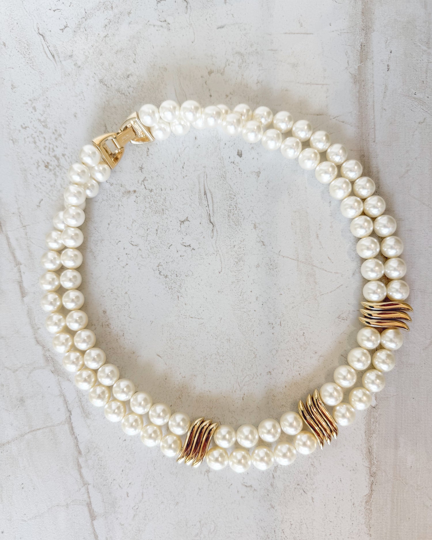 Vintage-styled stranded Pearl Necklace