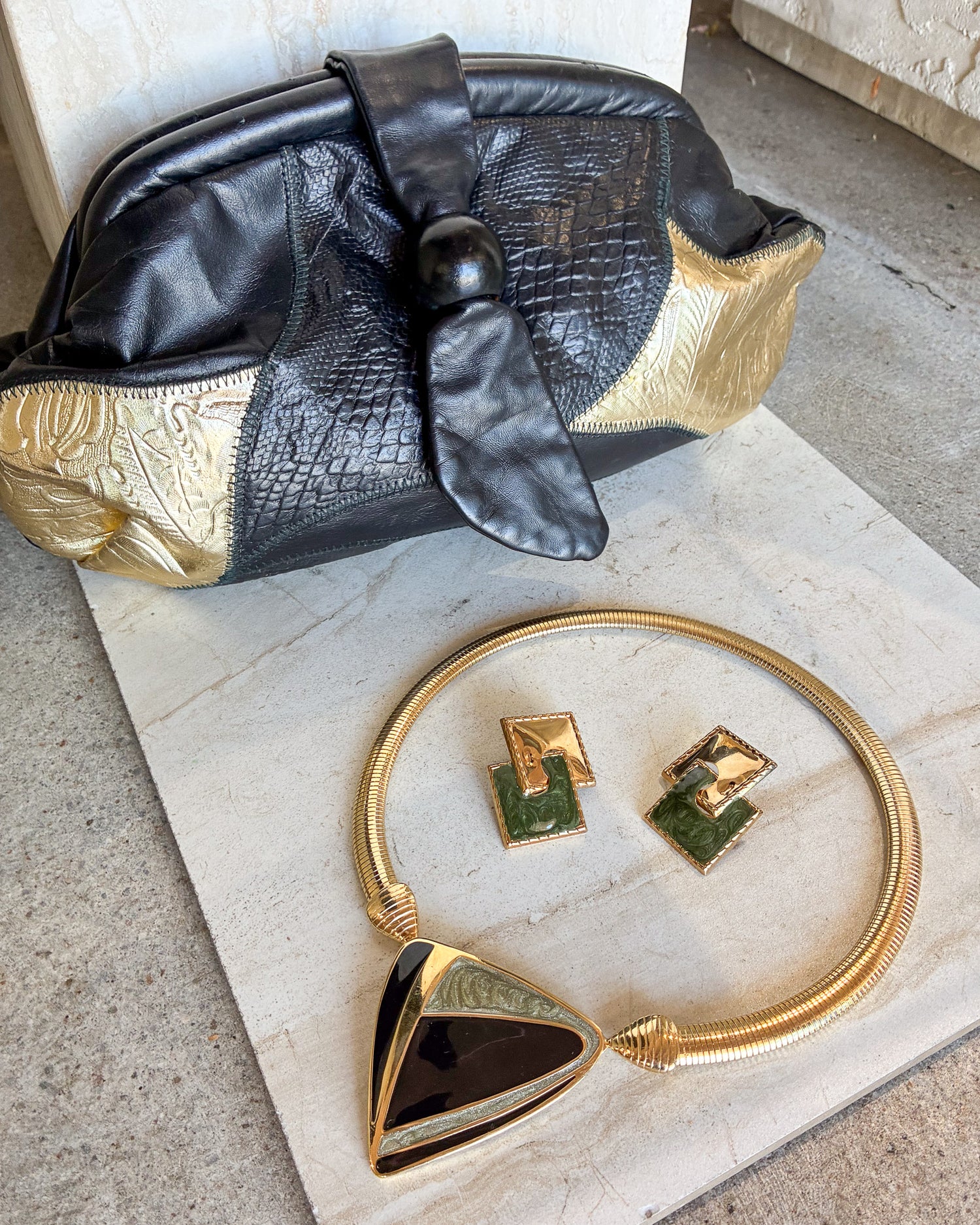 Vintage Signed Modern Necklace