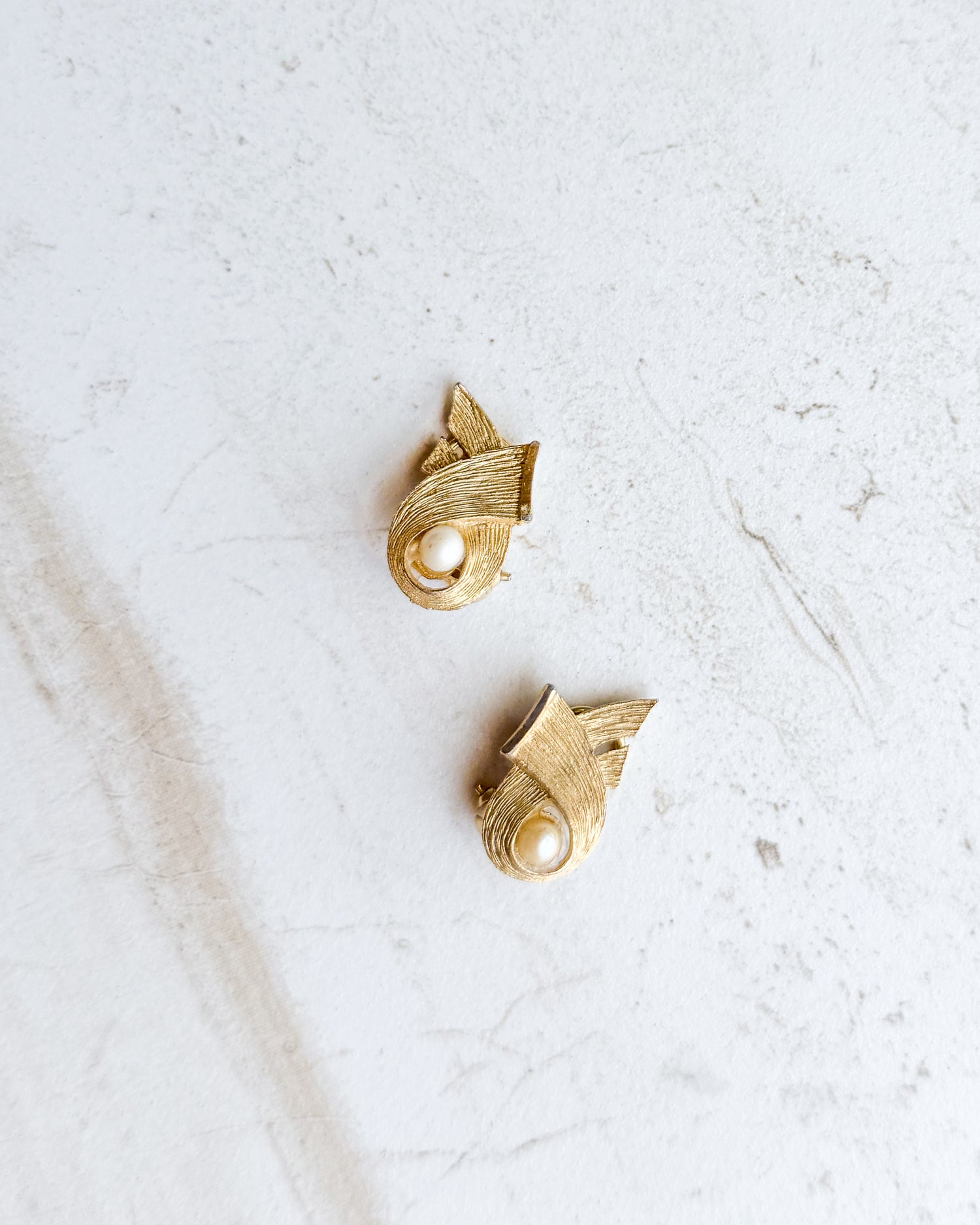 Vintage Pearl Gold Ribbon Earrings