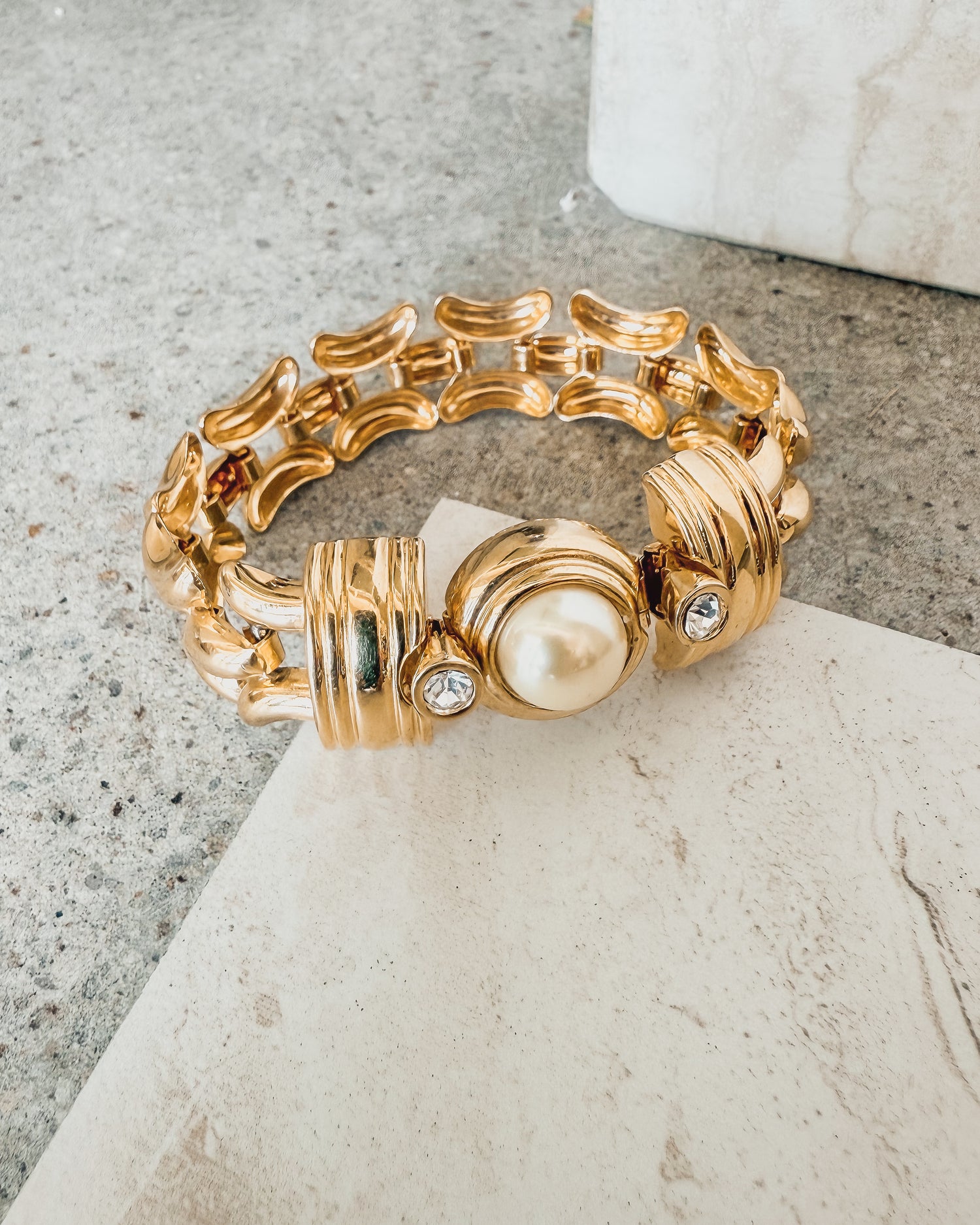 Vintage Gold Link Pearl Clasp Bracelet