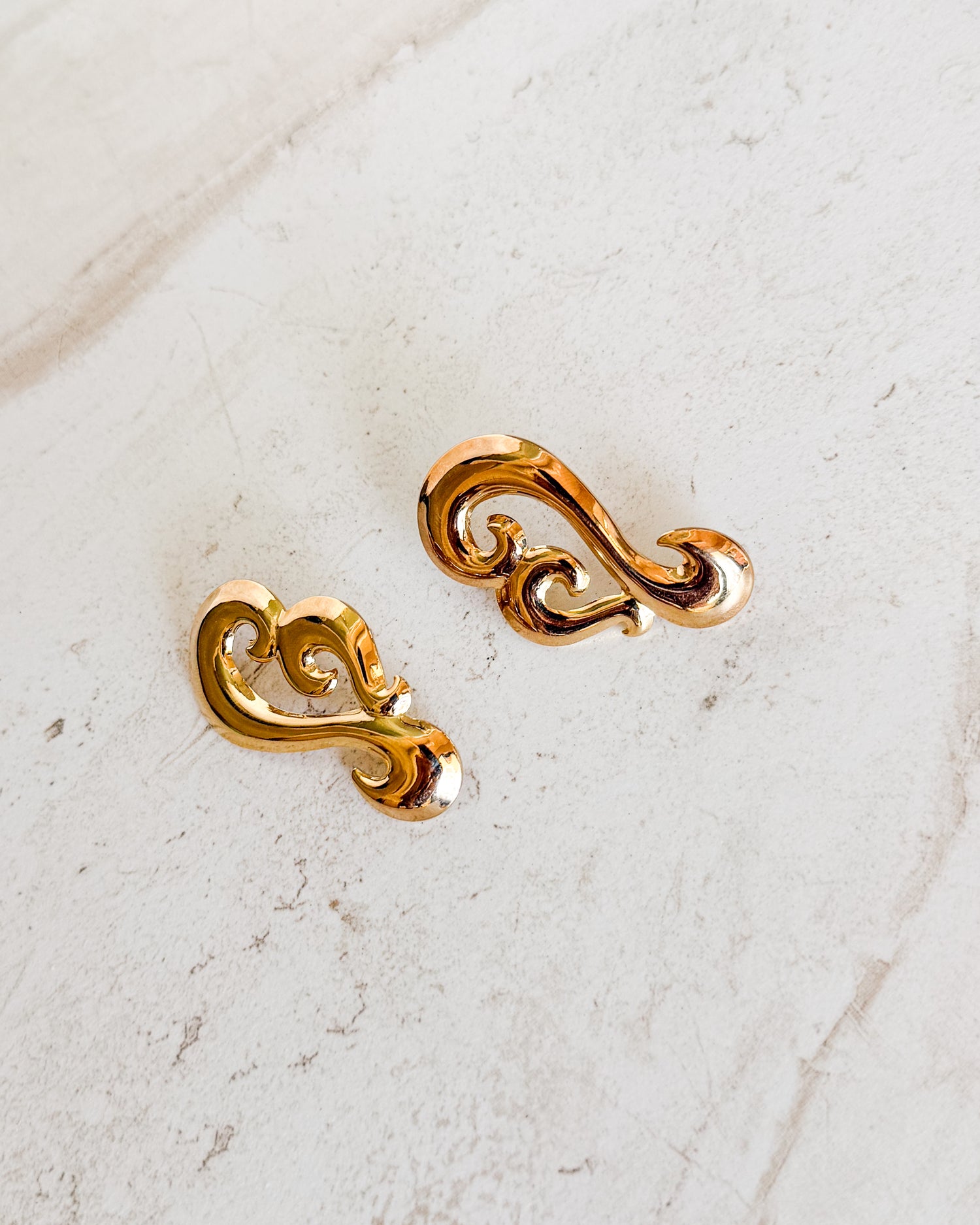 Vintage 90's Avon Large Gold Earrings