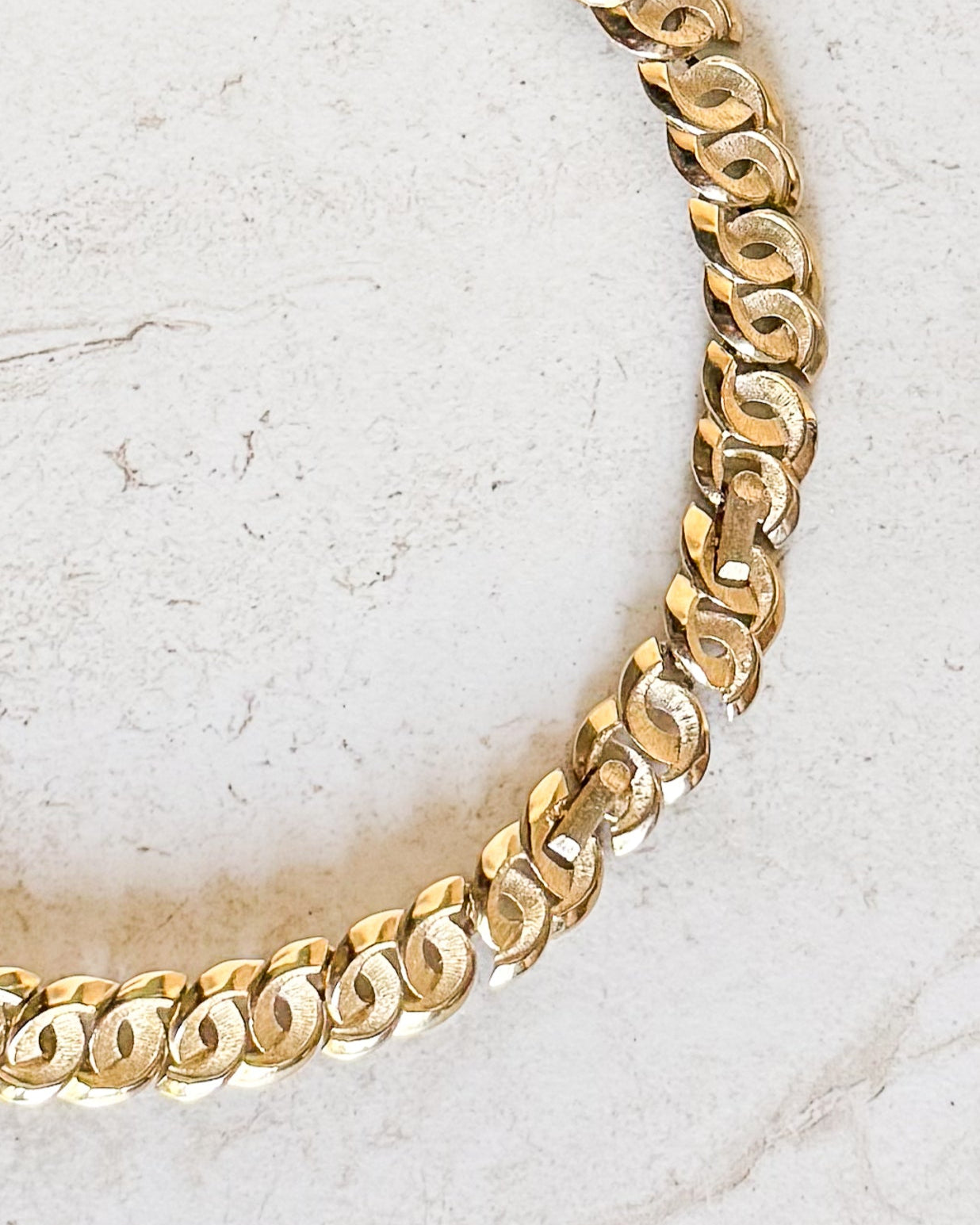 Vintage Gold Textured Flat Link Chain Necklace
