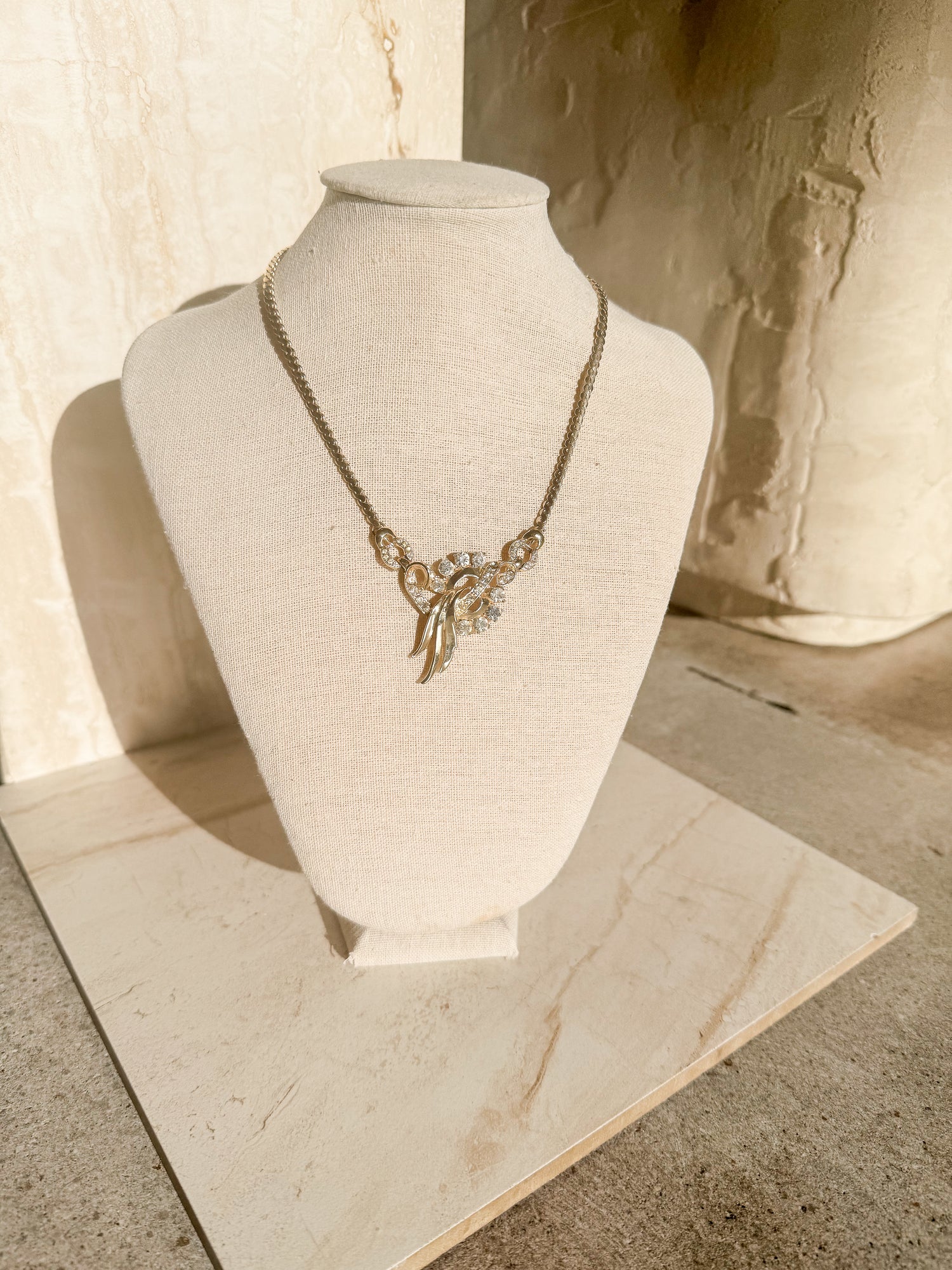 Vintage Signed Pat Pend Chocker Necklace