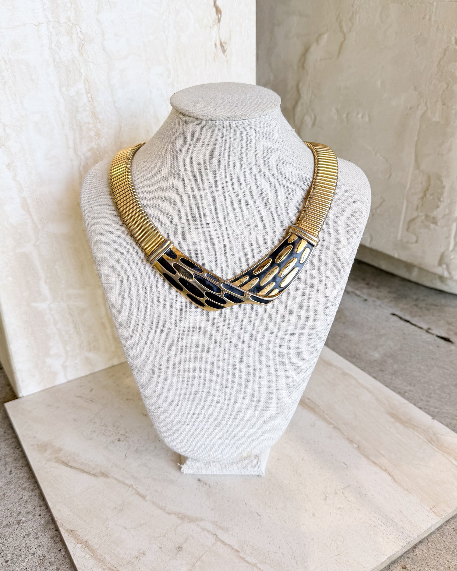 Vintage Signed Gold Tone And Black Retro Necklace 1980’s