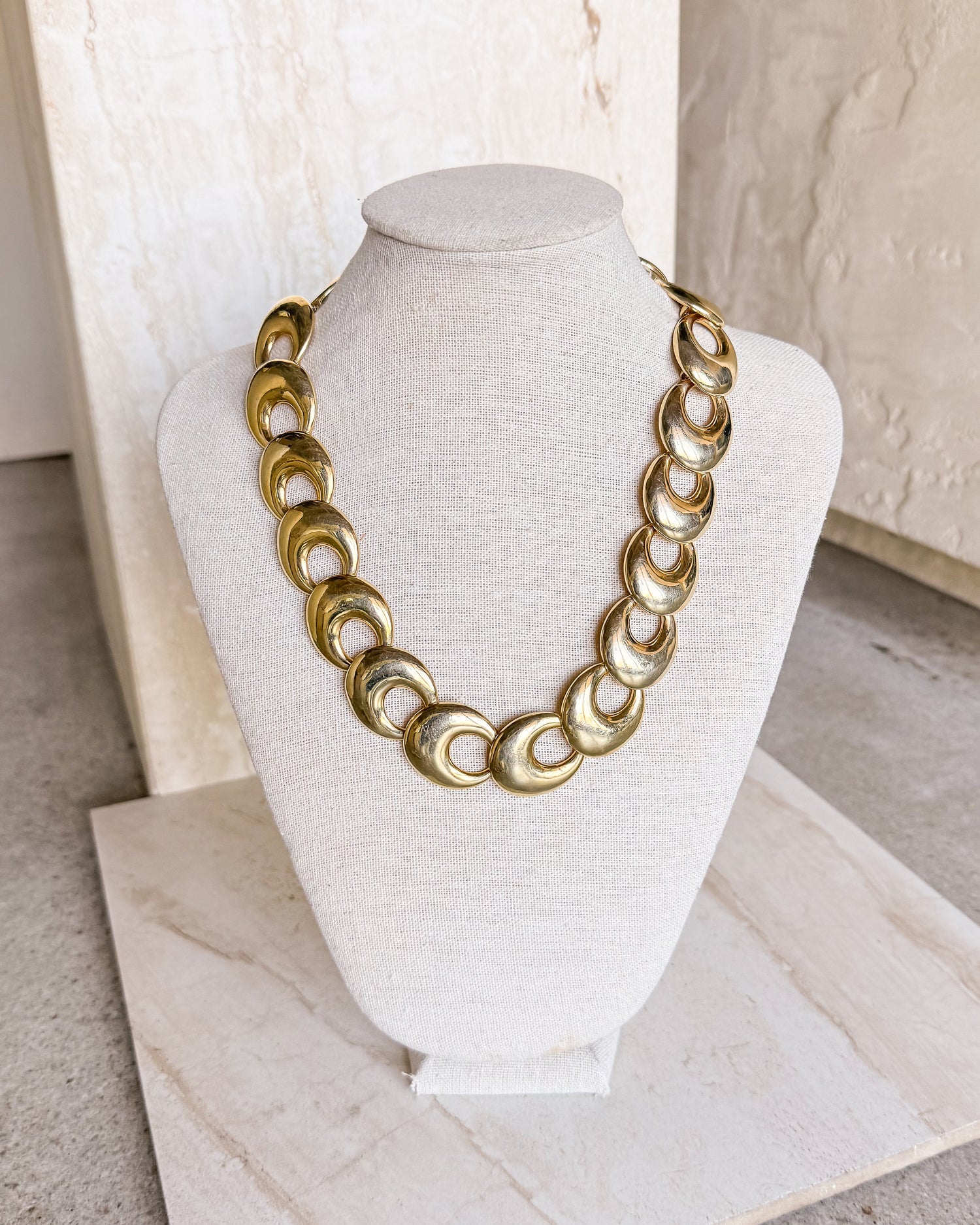 Vintage Crown Signed Collar Necklace