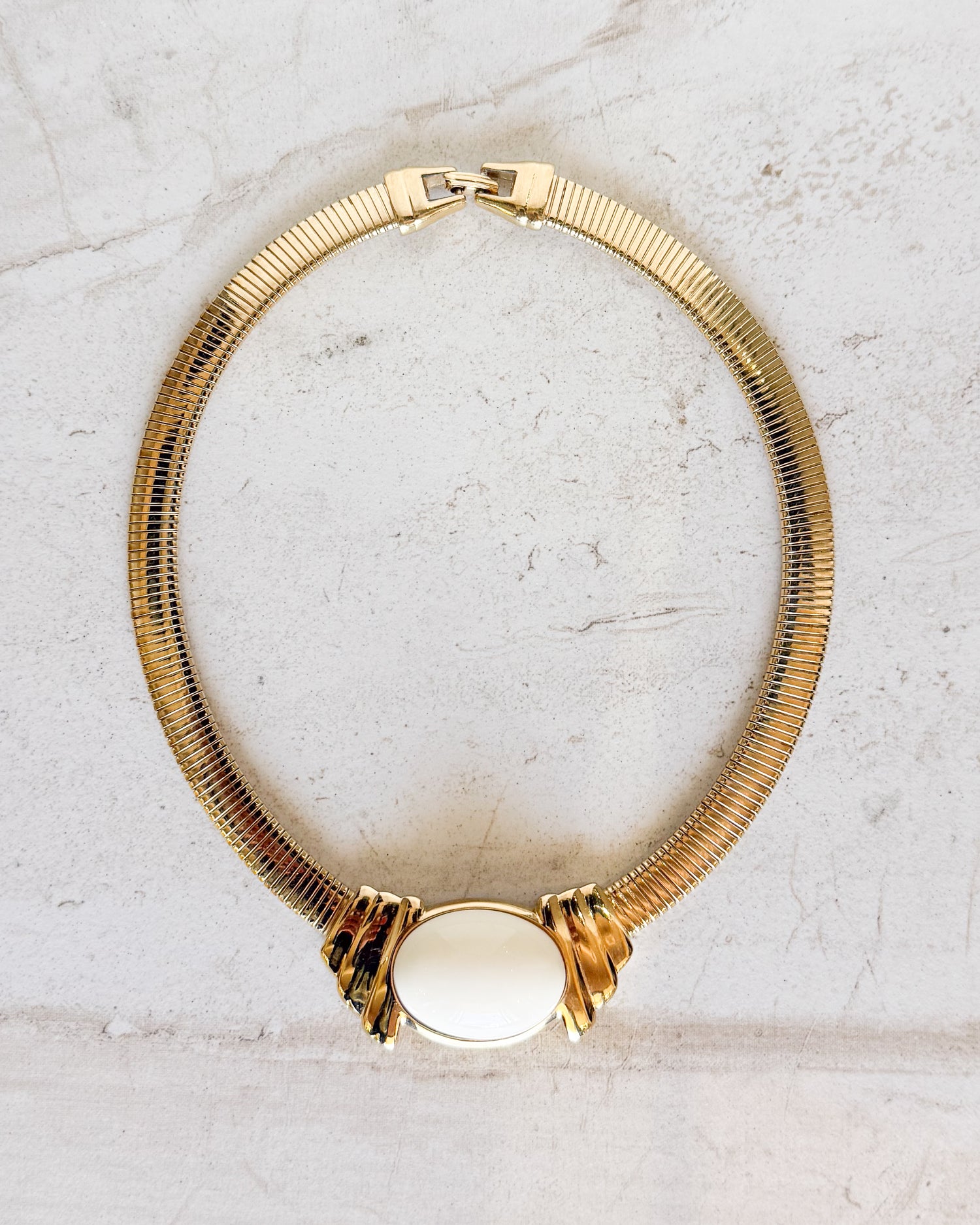 Vintage Signed Large Cream Cab Pendant on Flex Snake Chain Necklace