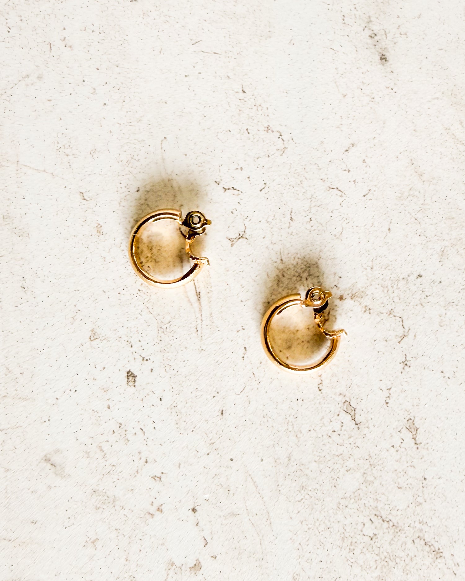 Vintage Gold tone Signed Loop Clip On Earring Set