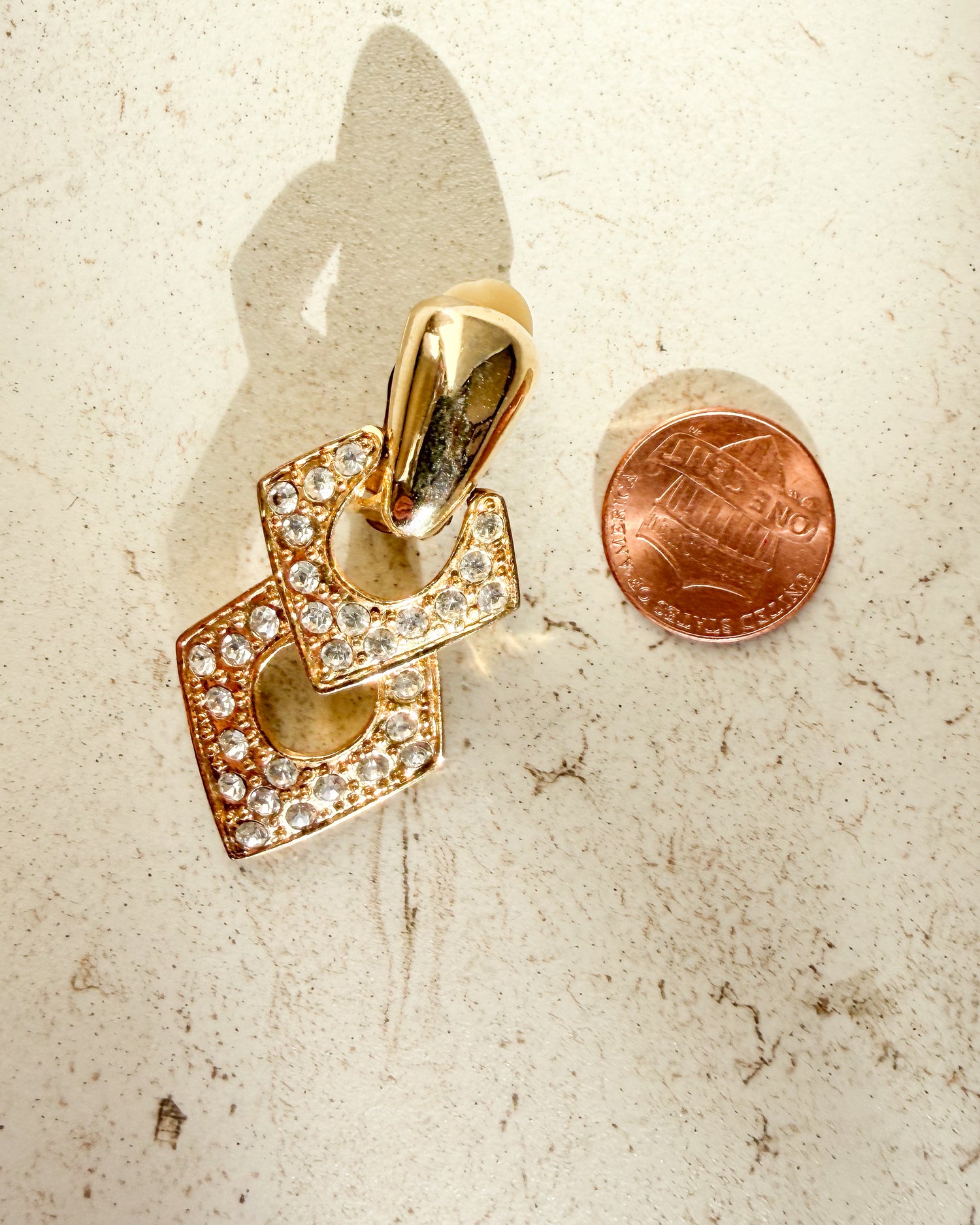 Vintage GOLD DANGLE CLIP ON EARRINGS