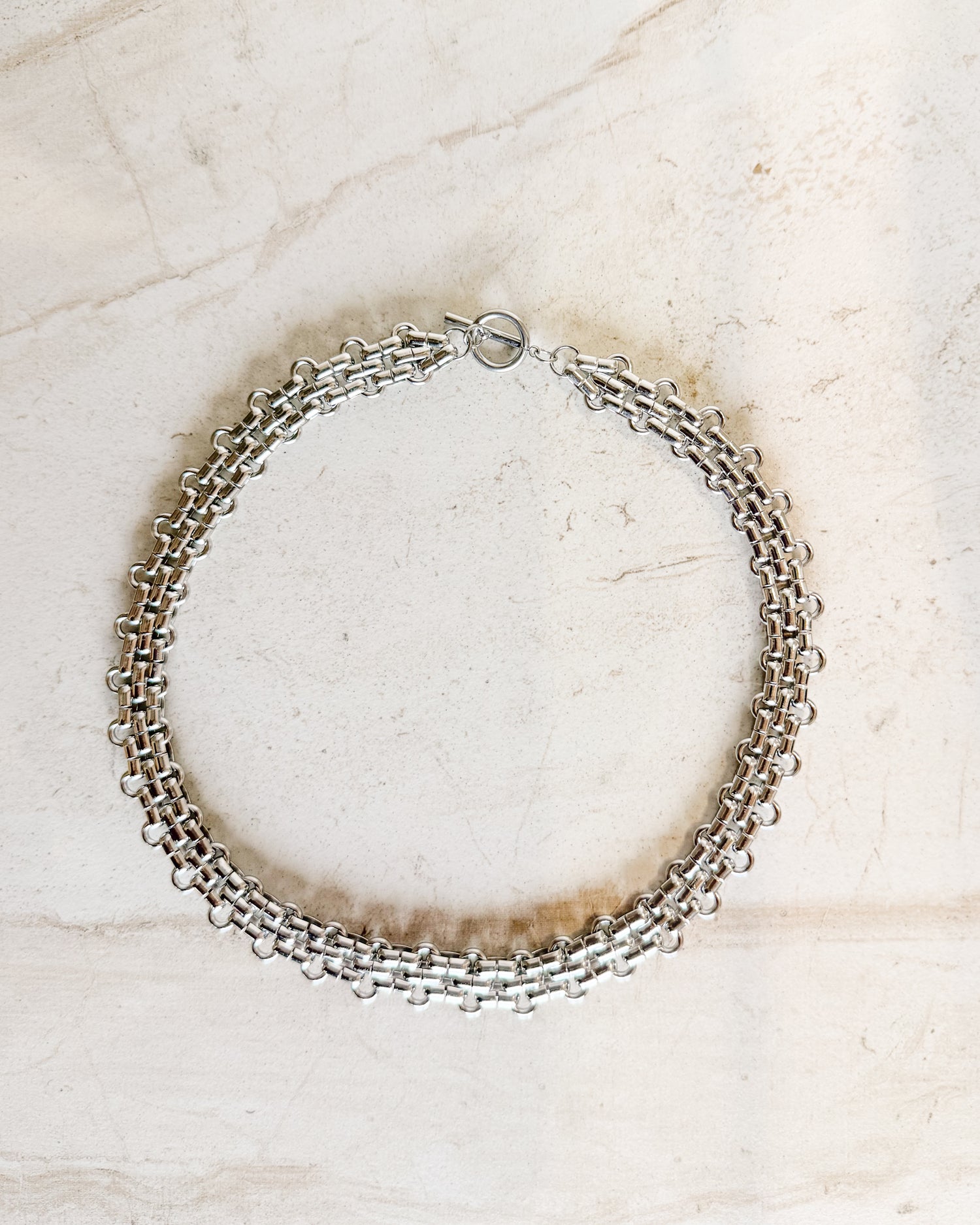 Thick Gold Interlocking Chain Necklace