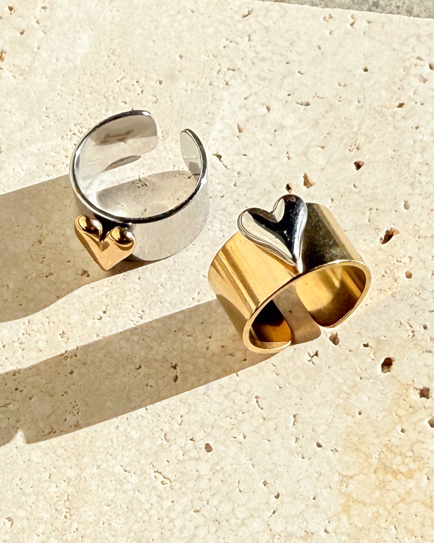 Two Tones Heart Detail Ring