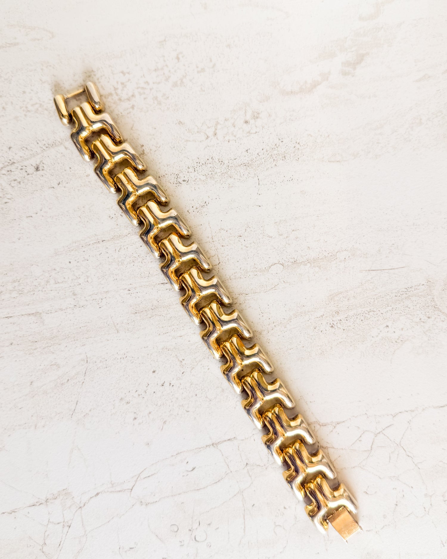 Vintage Gold tone Y link bracelet