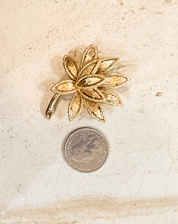 Vintage gold tone signed Lotus Flower floral brooch pin