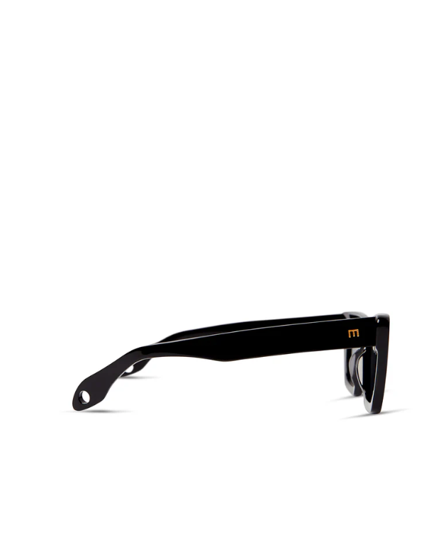 Lori in Gloss Black
