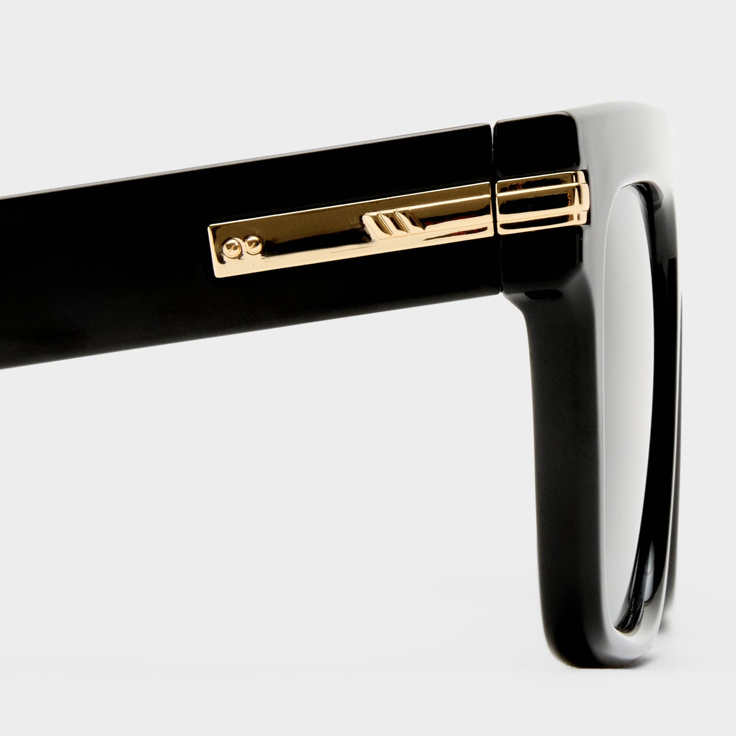 OFFSIDE + | BLACK POLARIZED