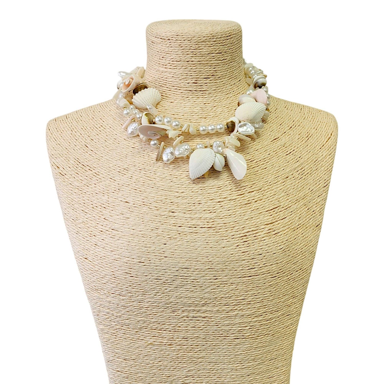 Seashell Necklace | Pearl Necklace | Short | Twist | Coastal