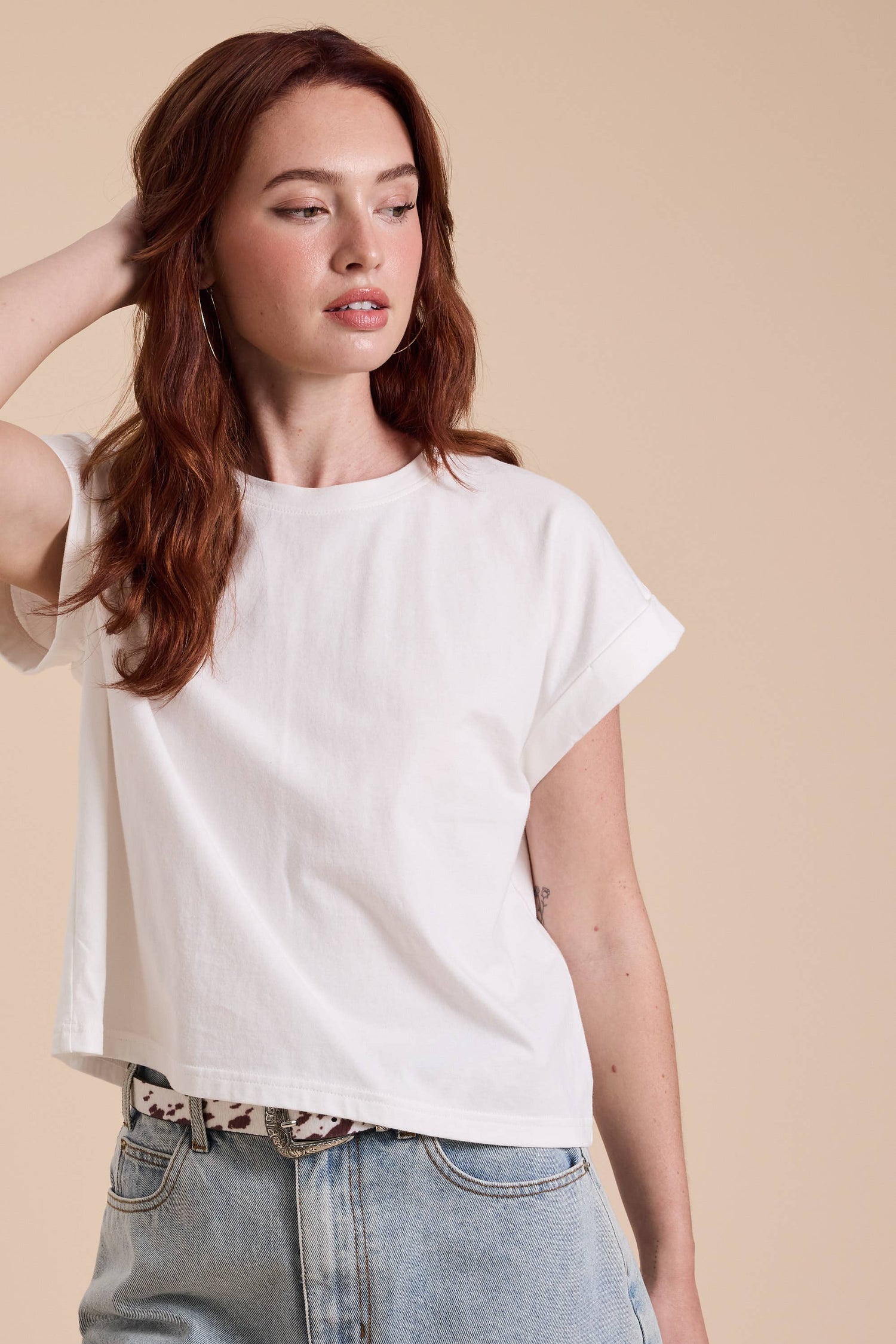 Dylan NECK CUFFED SLEEVE TOP