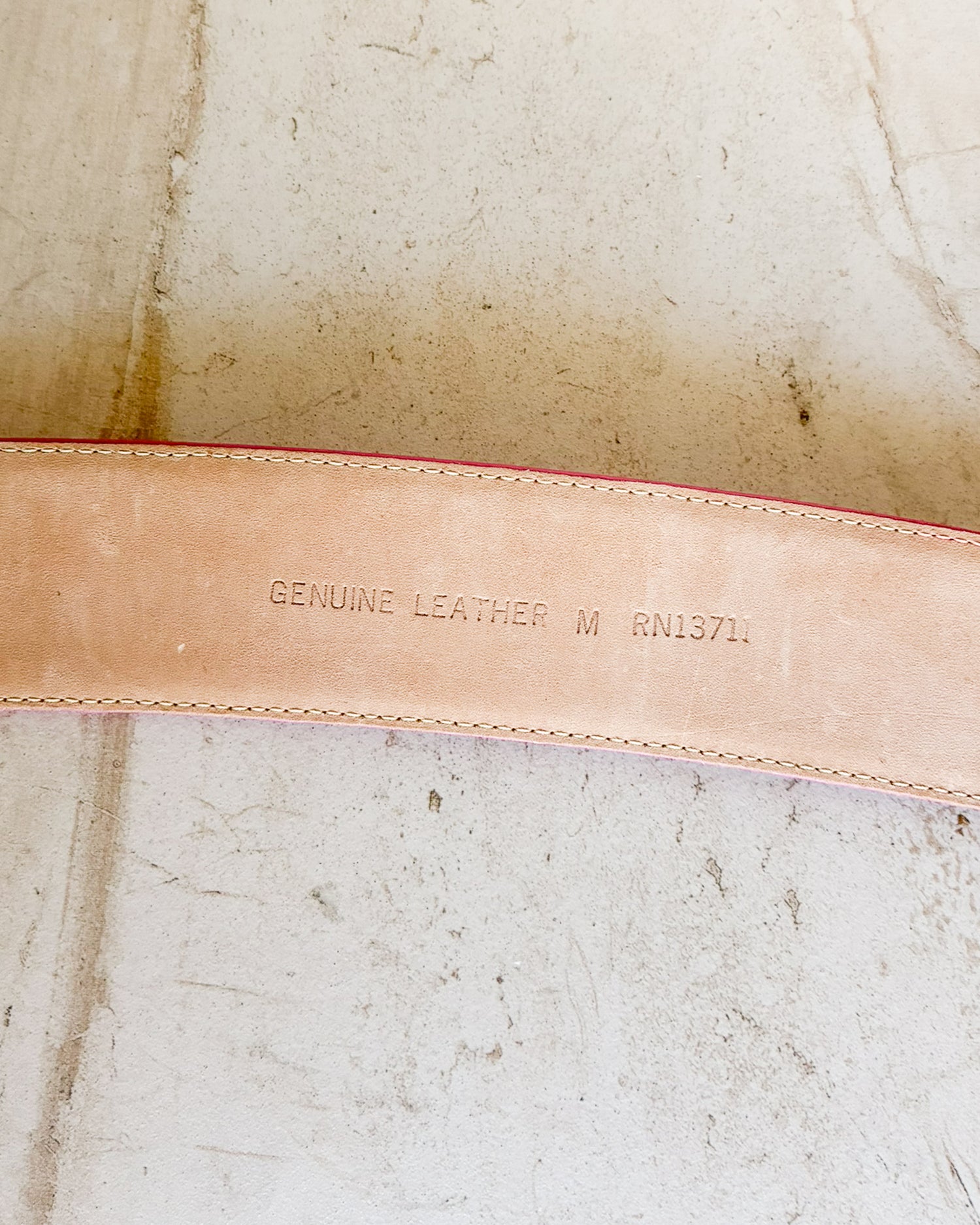 Vintage 80s Fuchsia Suede Small Belt