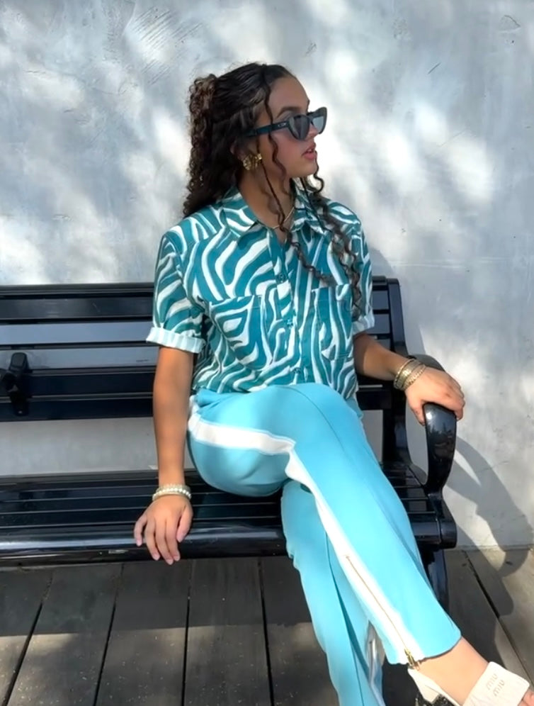 Basic Preslie Poplin Cropped Shirt Shaded Zebra
