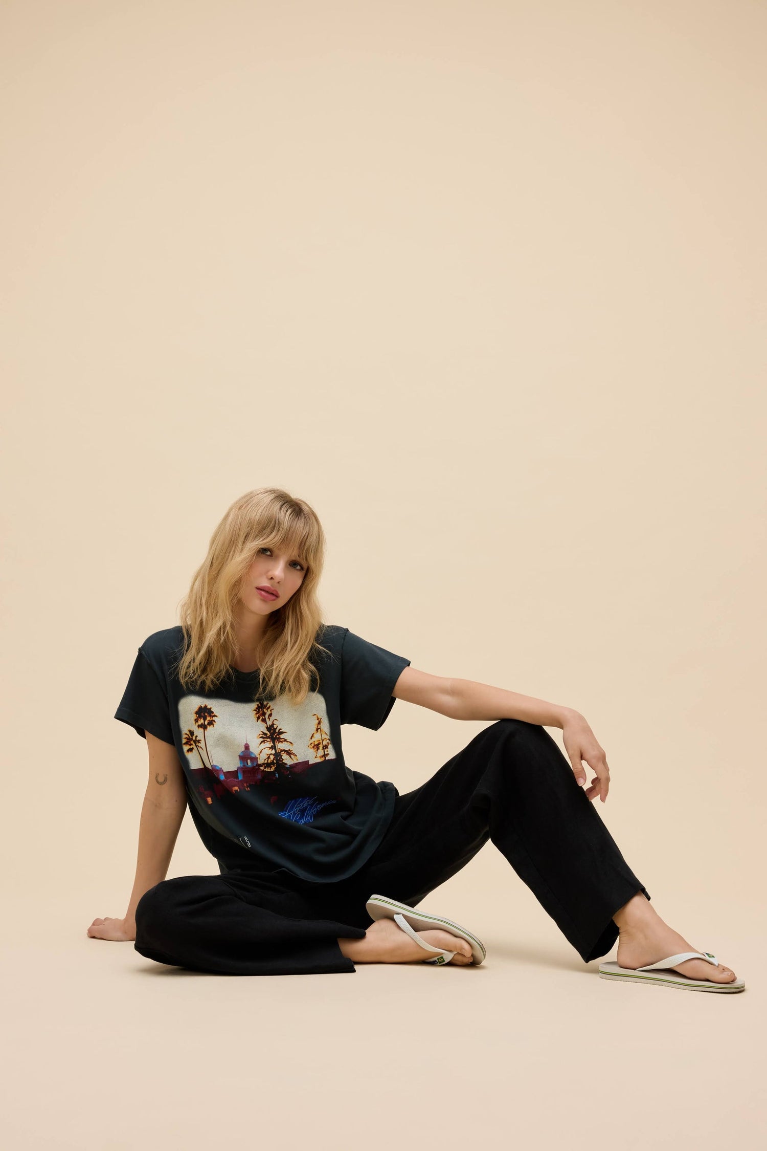 Eagles Hotel California Reverse GF Tee