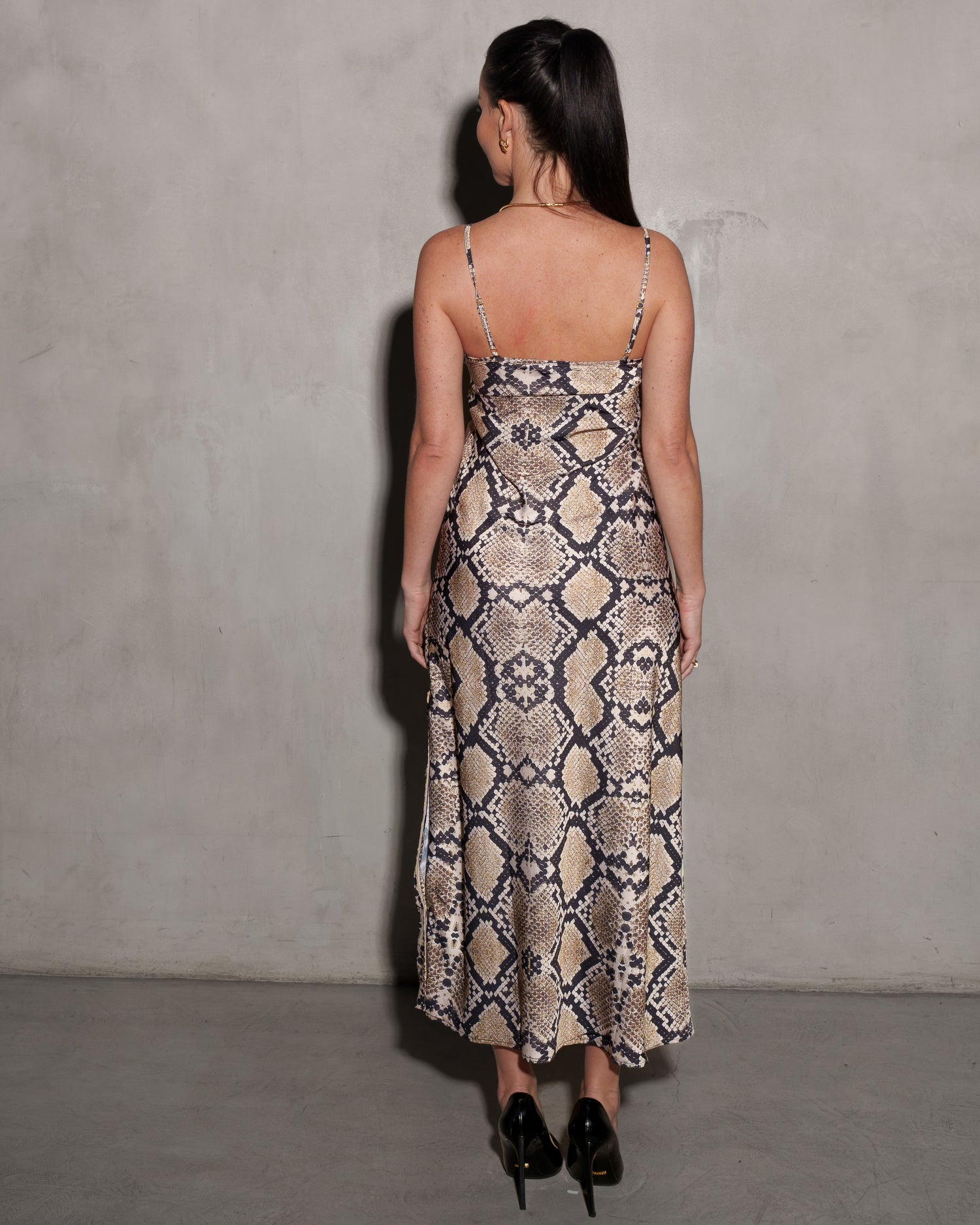 Lennon Zipslip™️ Python