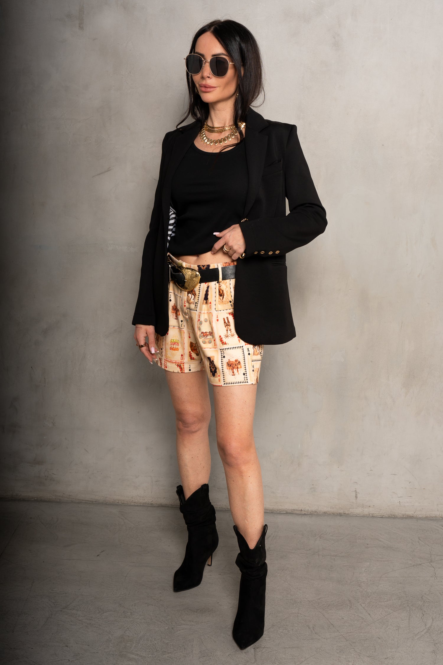 Riley Interlock Tailored Short - Western Cards