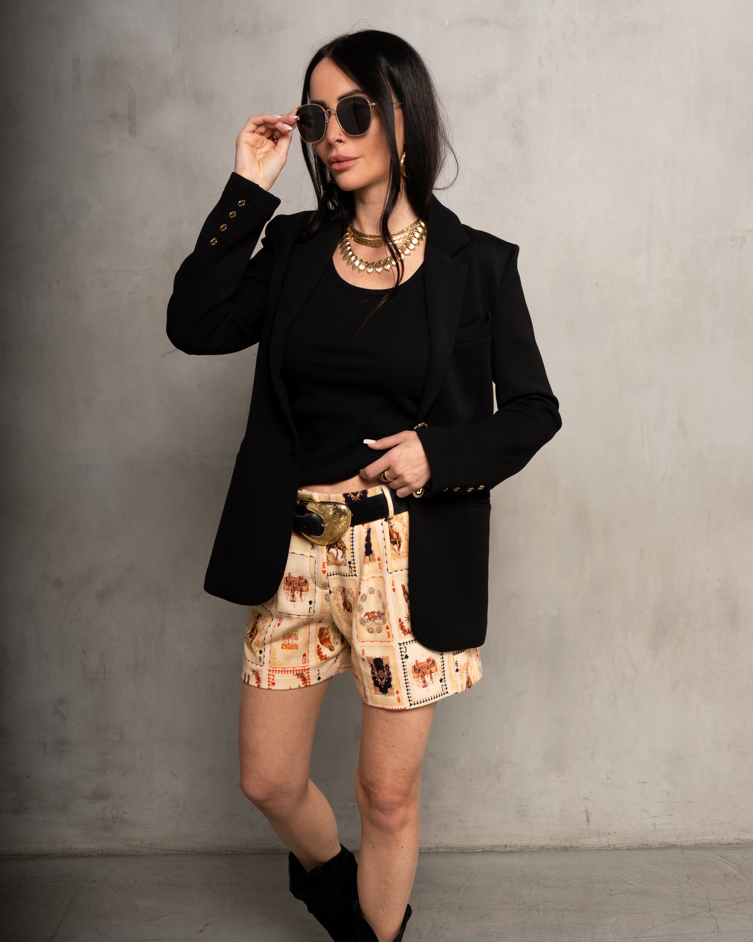 Riley Interlock Tailored Short - Western Cards