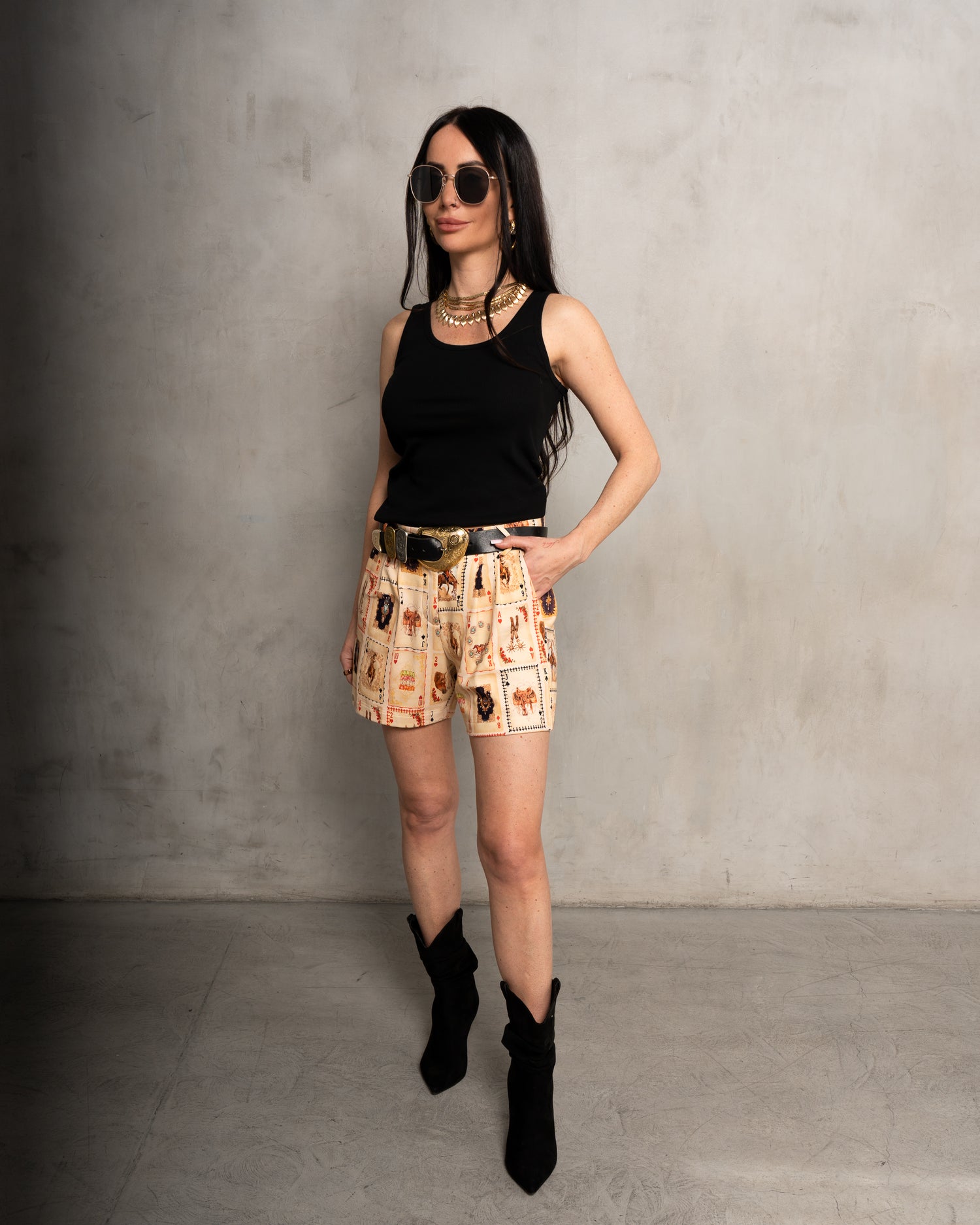 Riley Interlock Tailored Short - Western Cards