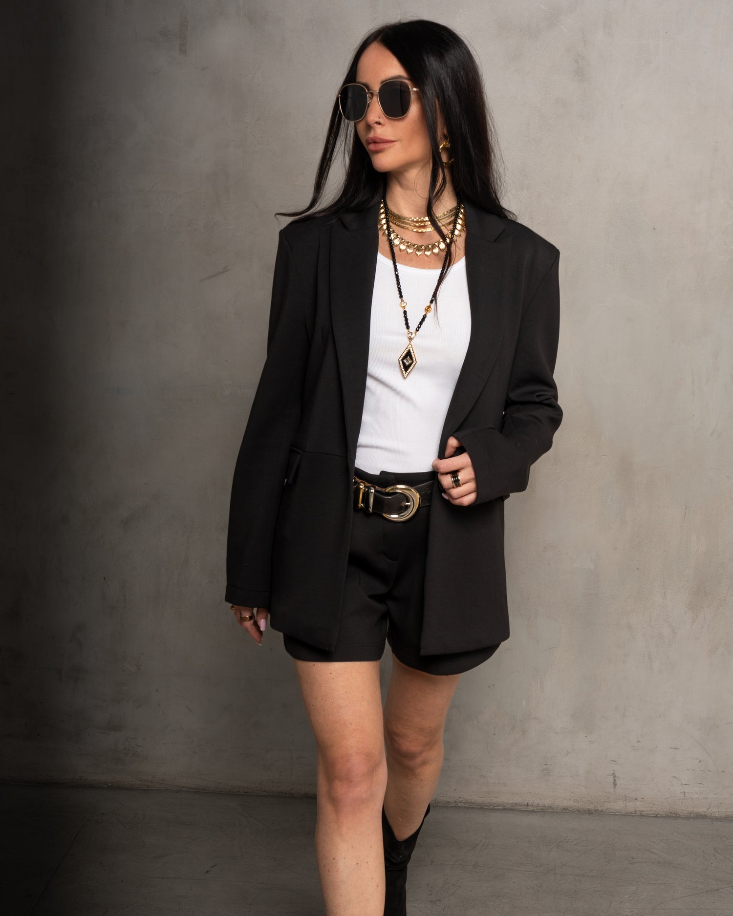 Riley Ultra Luxe Tailored Short - Black