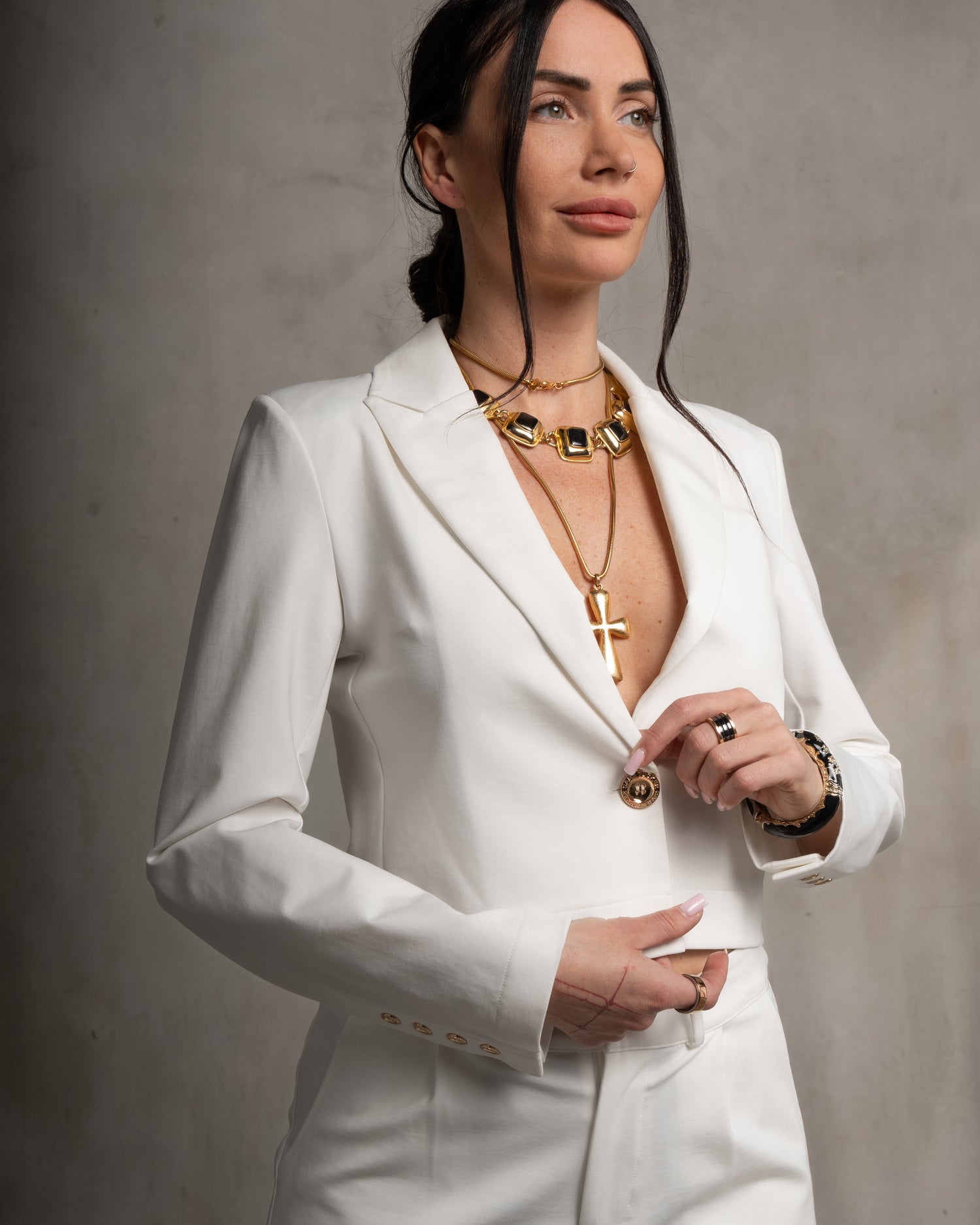 Cameron Premiere Cropped Blazer White