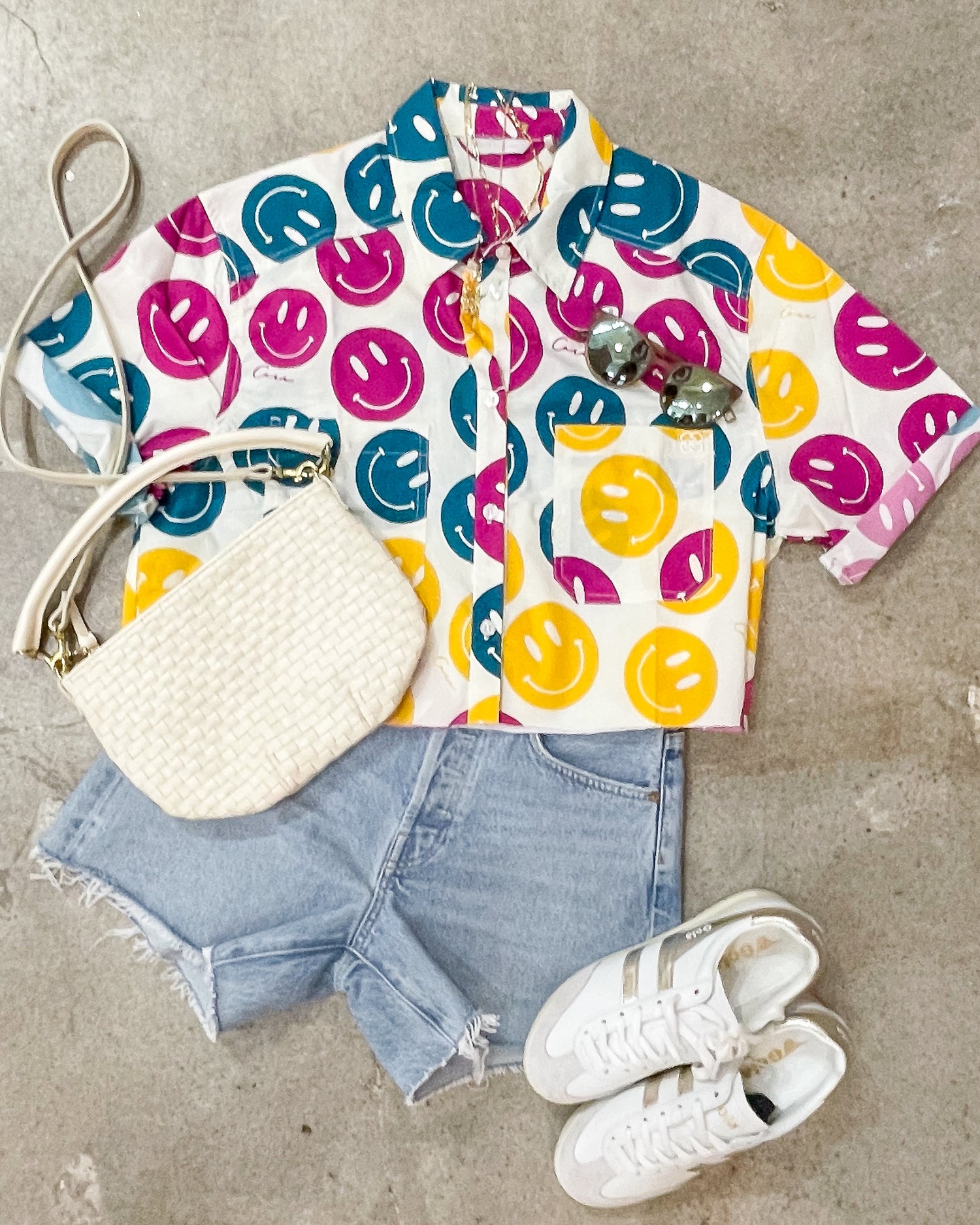 Basic Preslie Poplin Cropped Shirt All Over Smiley