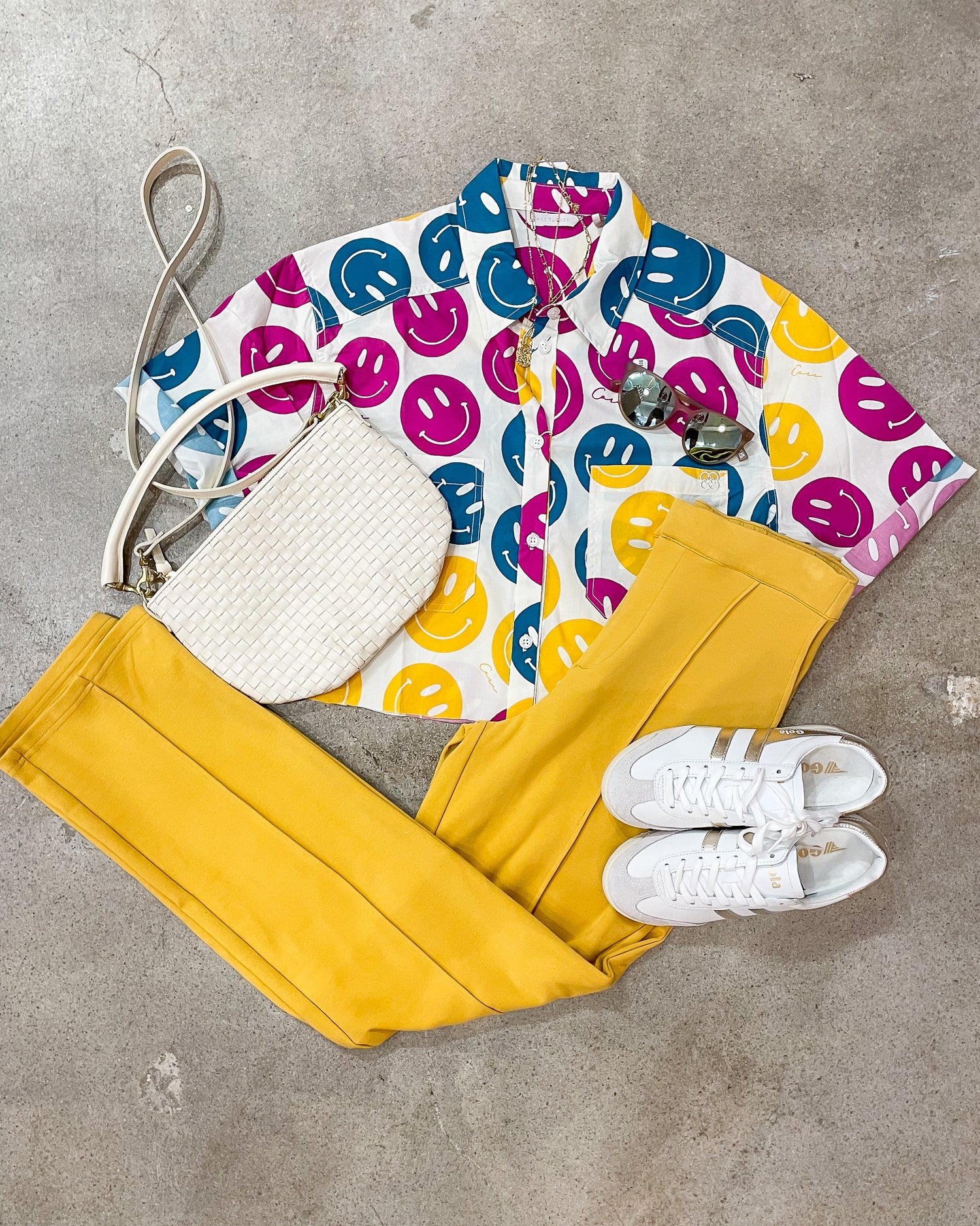 Basic Preslie Poplin Cropped Shirt All Over Smiley