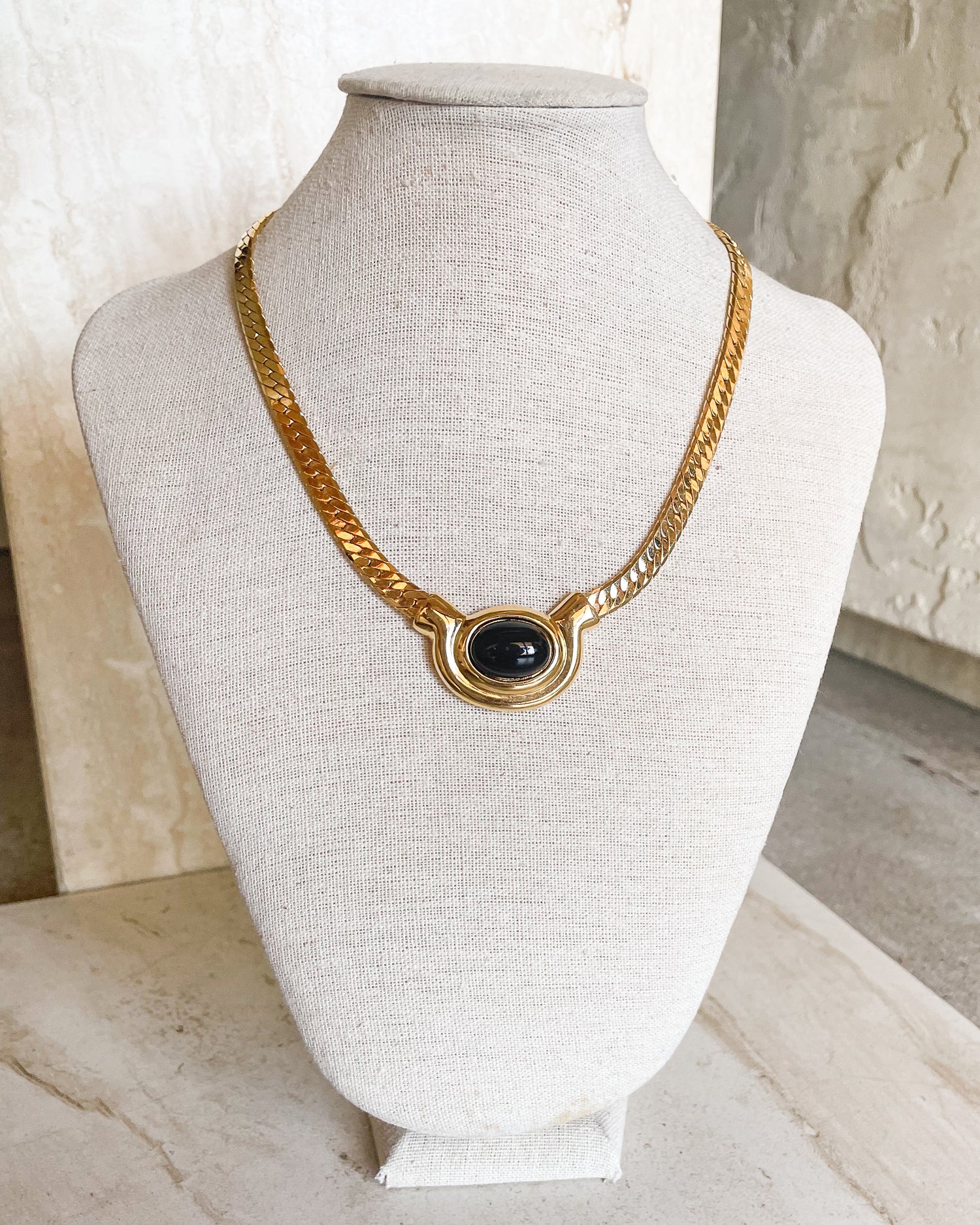 Vintage Signed Gold and Black Oval Stone Herringbone Necklace