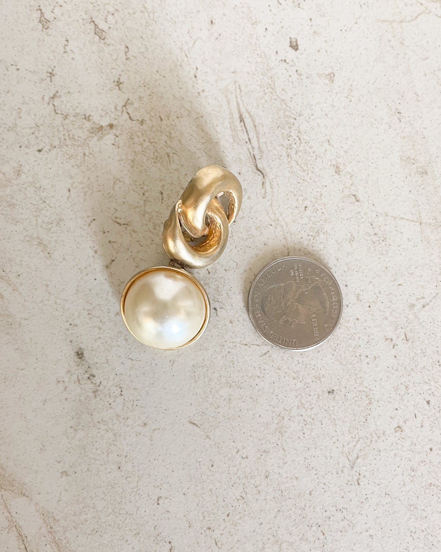 Vintage Faux Pearl Gold Tone Clip On Earrings