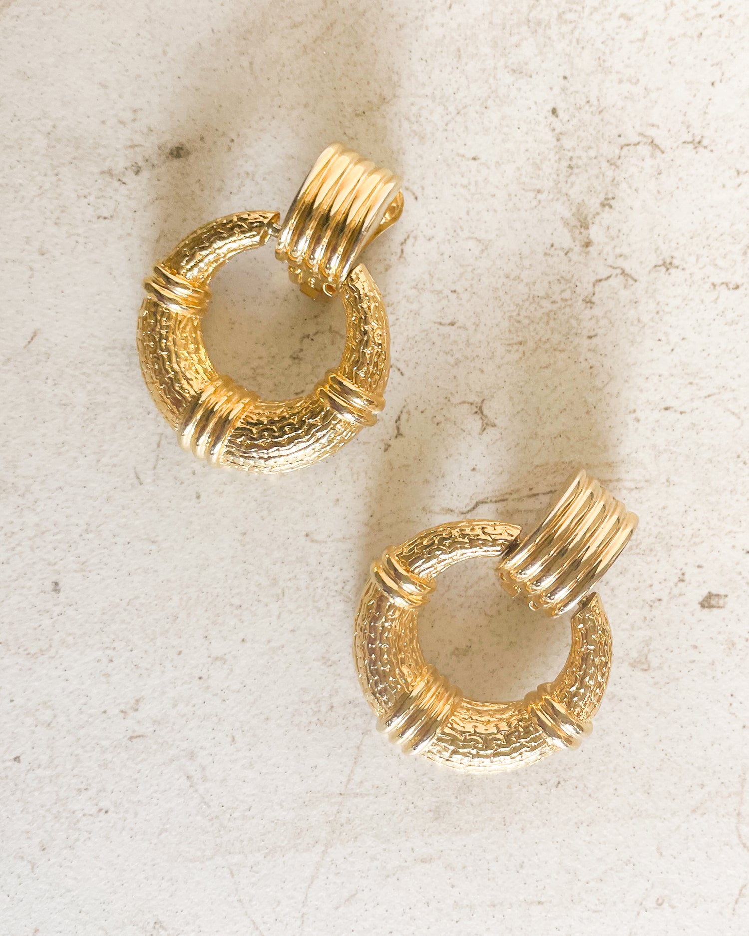 Vintage Gold Tone Drop Dangle Earring Clip-On Earrings