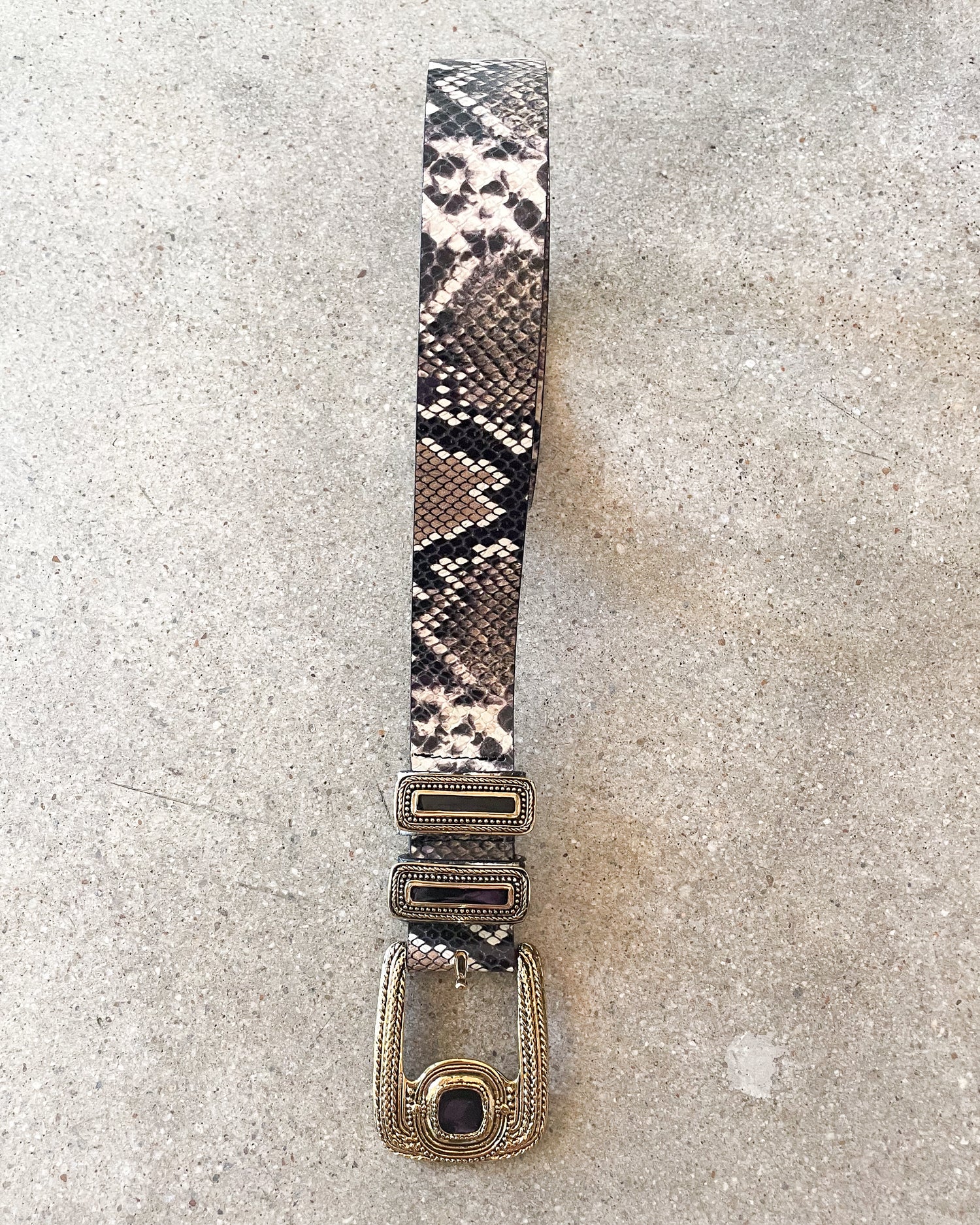 Cares Snake leather Belt