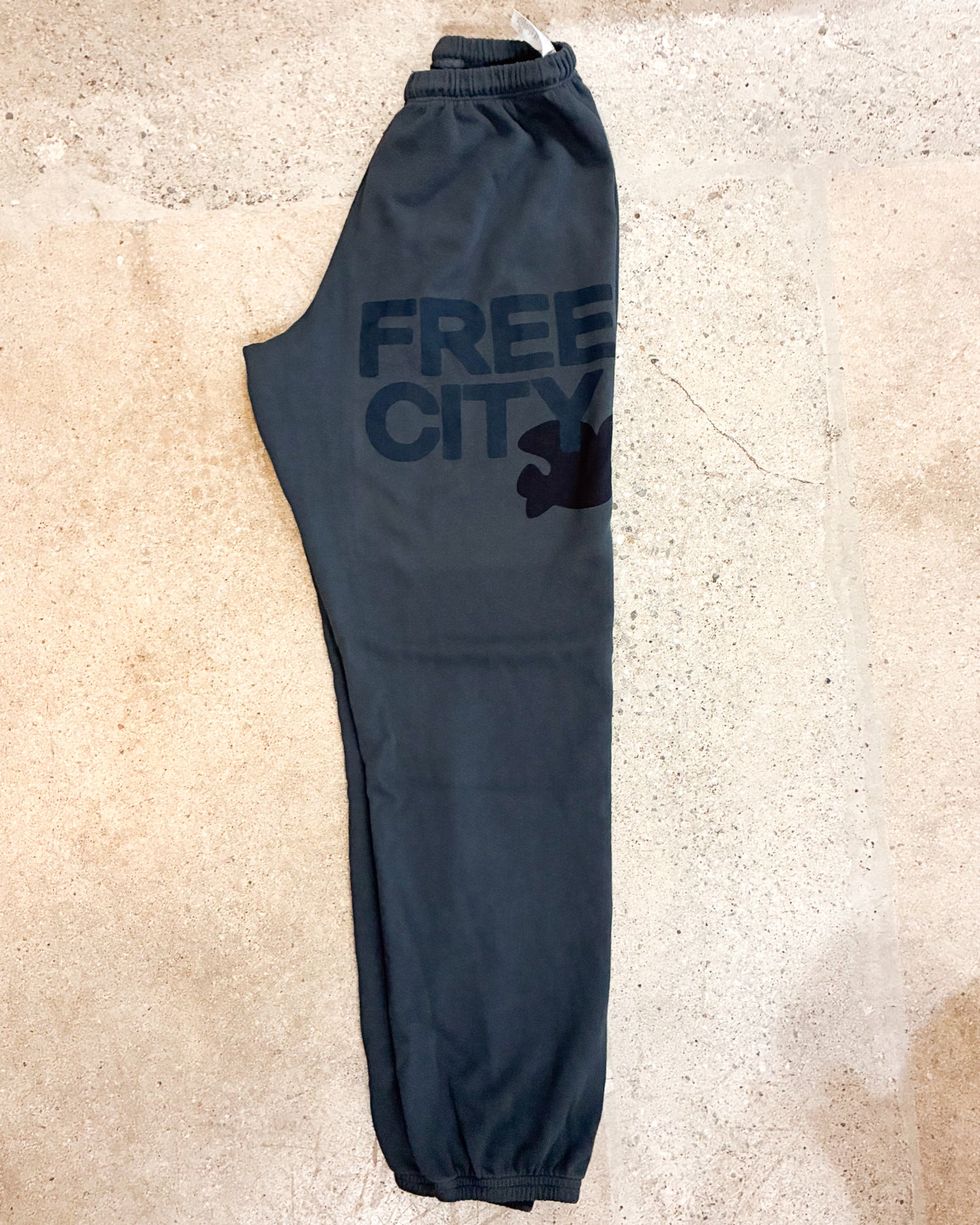 FREECITY LARGE SWEATPANT- SPACE ROCKS