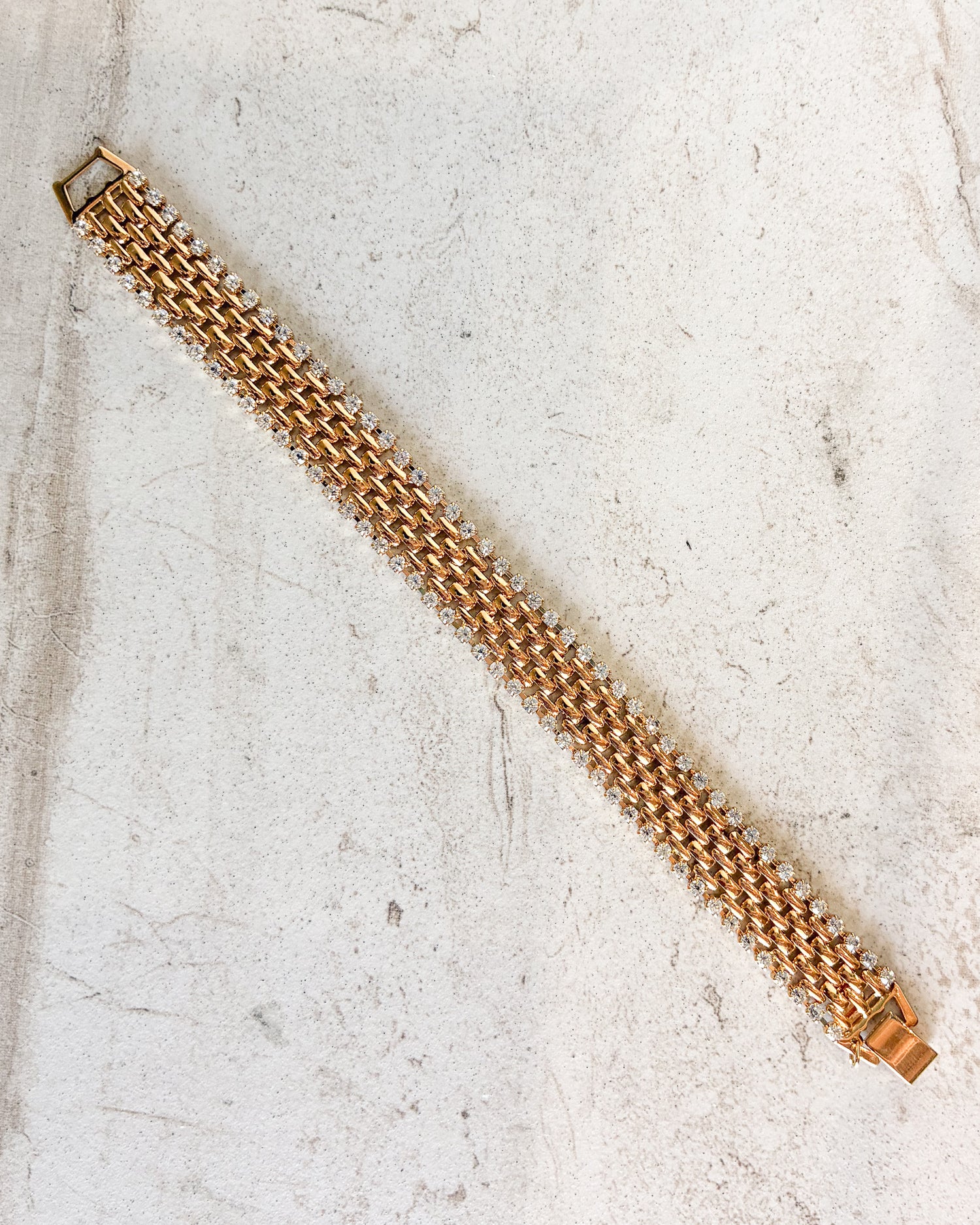 Vintage Gold Tone Rhinestone Oval Link Bracelet